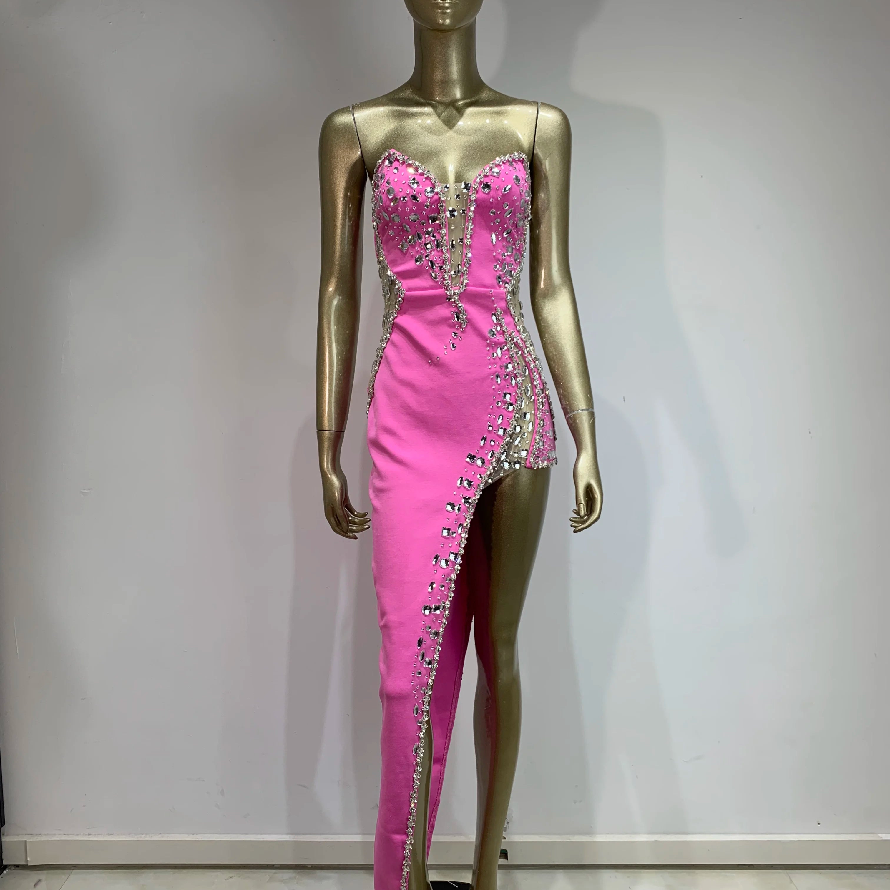 White Pink Blue Color Women Sexy Strapless Shinning Crystal Bodycon Bandage Maxi Dress Celebrate Evening Party Outfit Vestido Pink