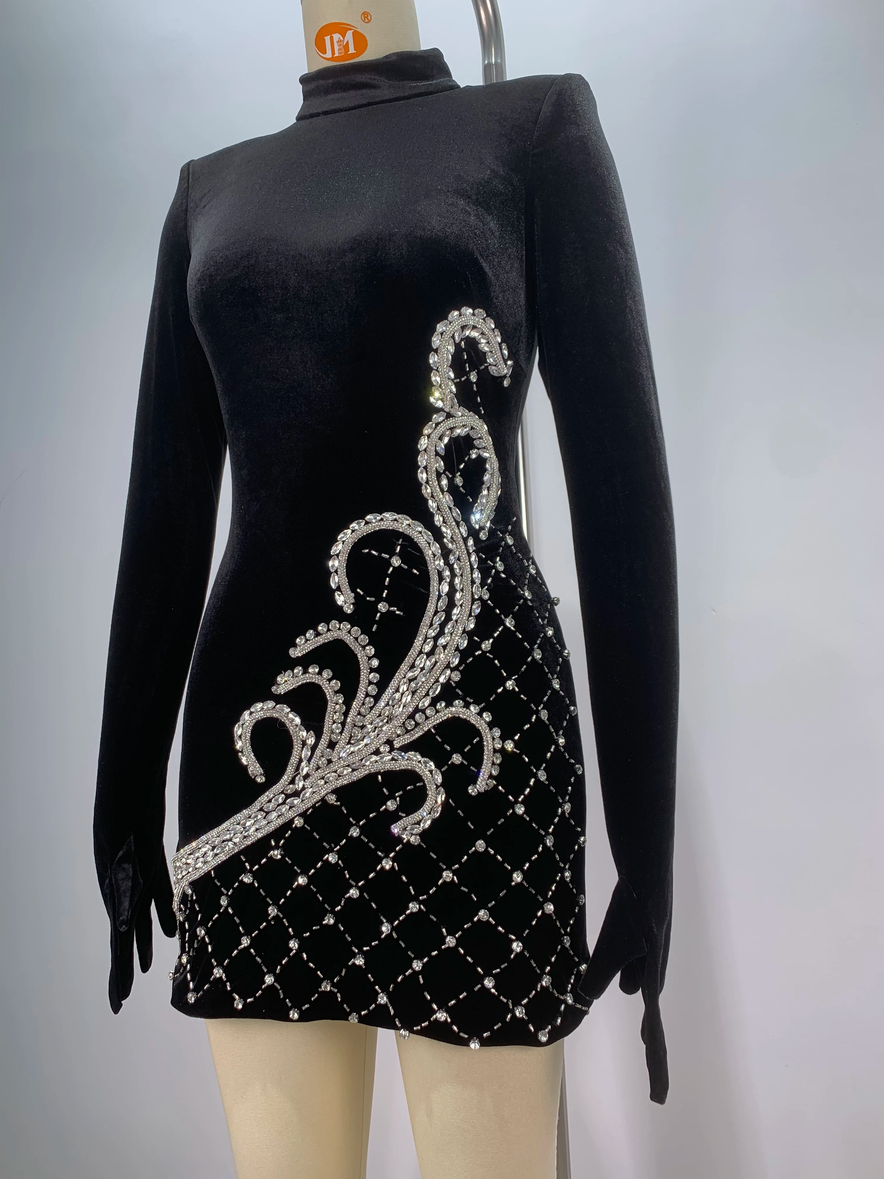 2024 New Fashion Women Long Sleeve Gloves Velvet Bodycon Mini Dress Sparkly Crystal Fashion Nightclub Party Cocktail Dress