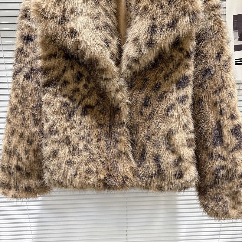 Winter New Fashion Leopard Print Furry Warm Faux Fur Coat For Women Loose High Quality Jacket Female Trend 11A07735