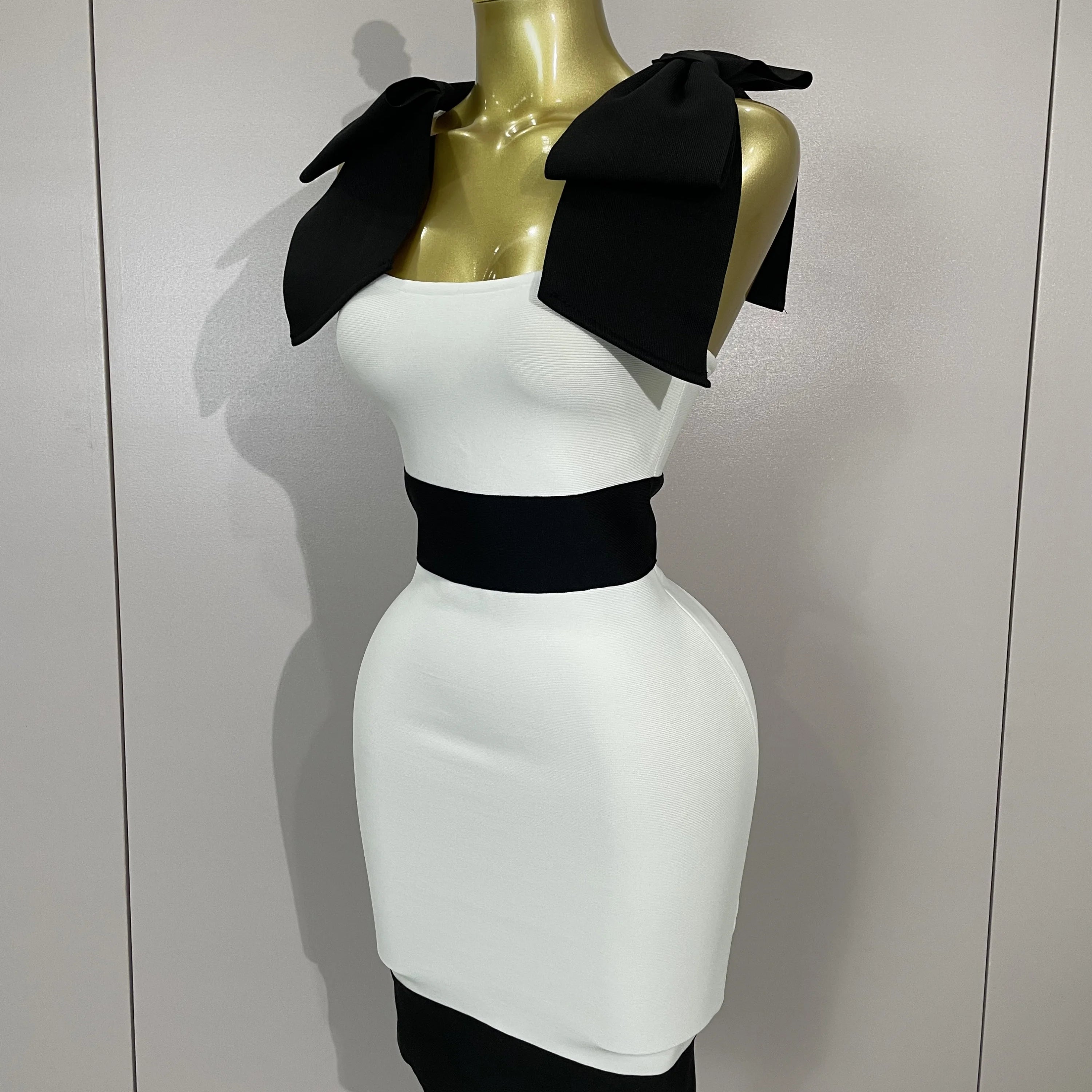 Sexy Bow Tie Black White Patchwork Bodycon Bandage Dress 2025 Women Celebrity Elegant Evening Club Party Birthday Dresses