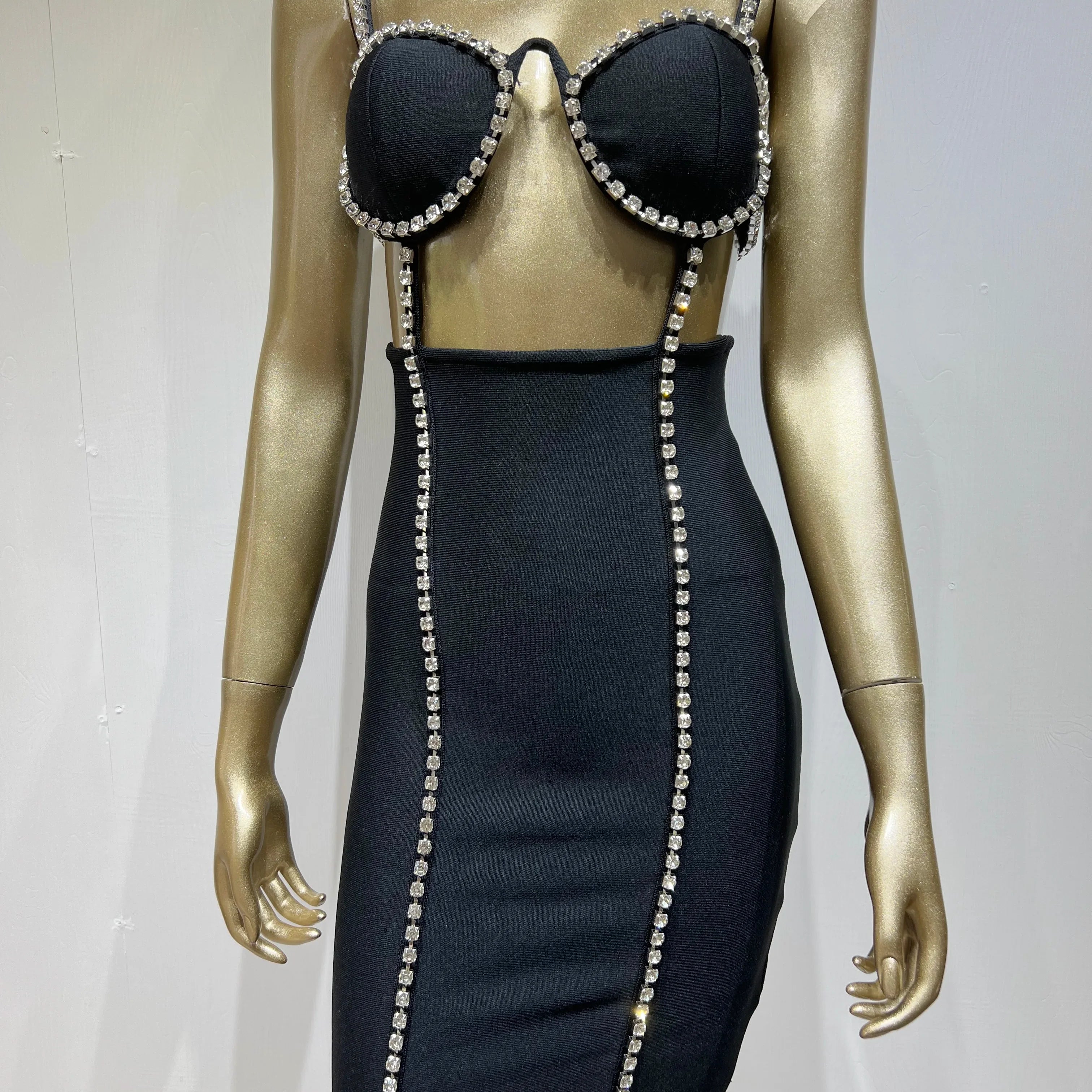 Women Summer Style Sexy V Neck Cut Out Diamonds Crystal Black Mini Bodycon Bandage Dress Elegant Evening Party Dress