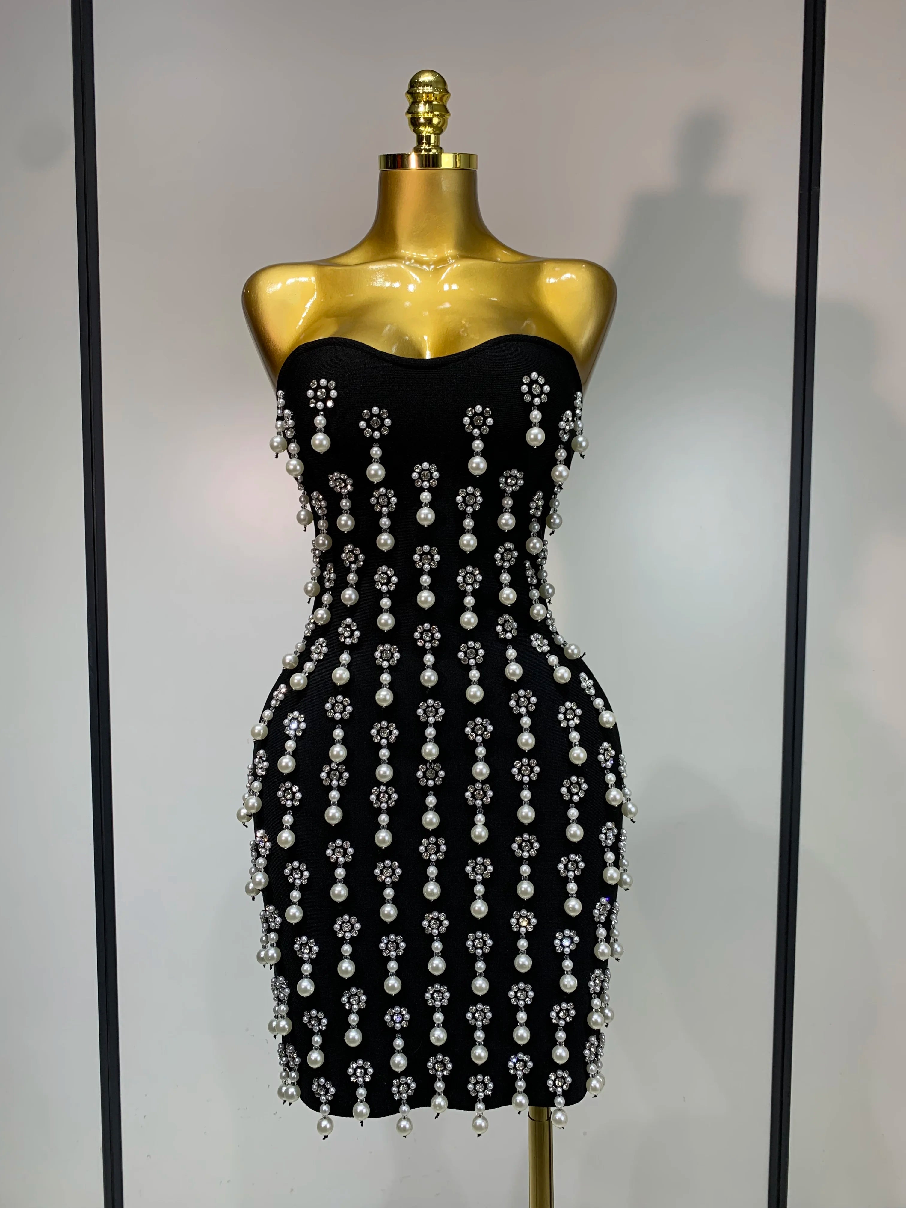 High Qualit Pearl Rhinestones Bodycon Strapless Mini Dress Women Sexy Backless Fashion Evening Party Club Luxury Birthday Dress black