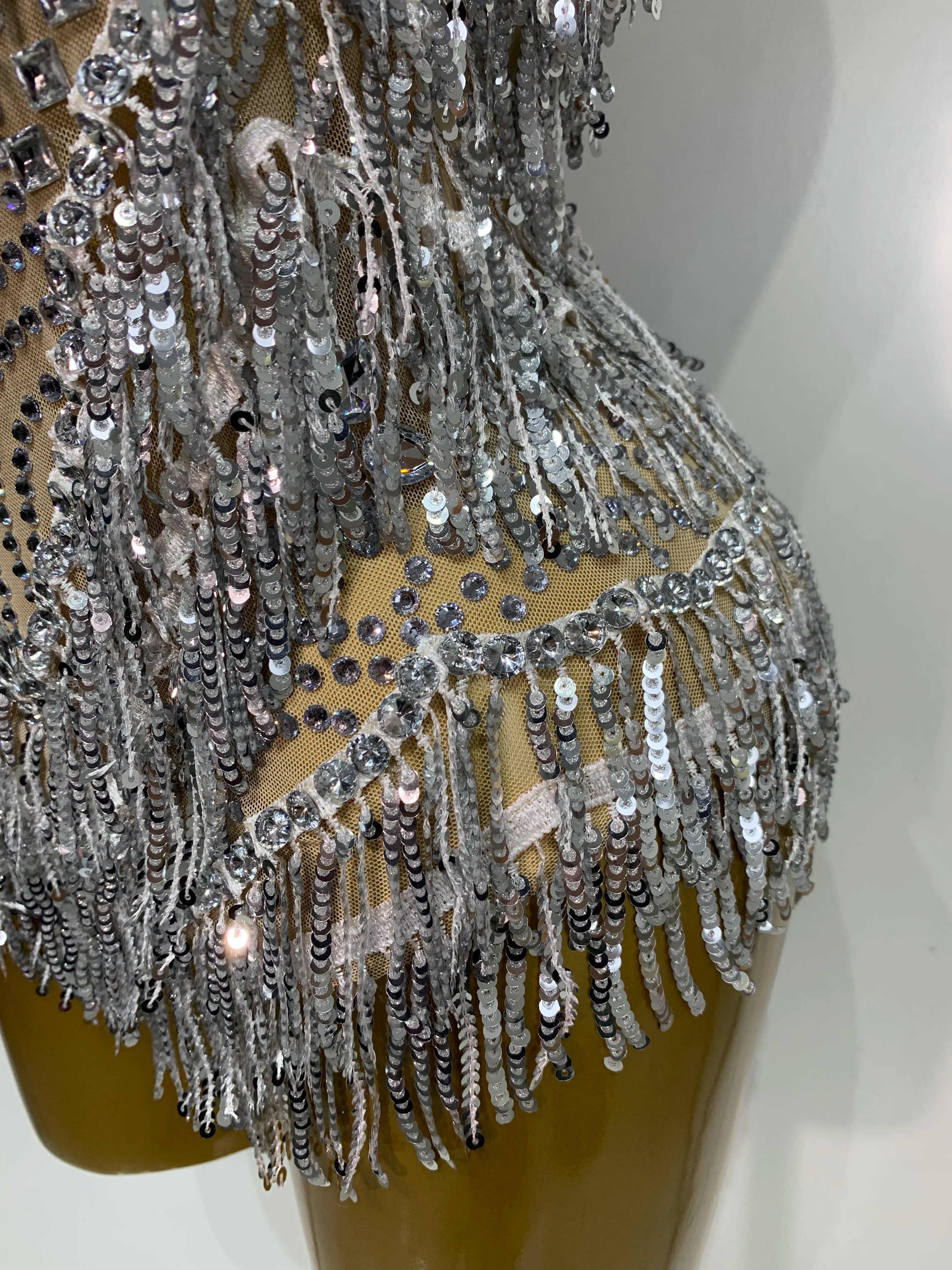 Sparkly Rhinestone Tassel Sexy Backless Mesh Bodysuit Women Luxury Birthday Party Nightclub Bar Dencer Stage performance Costume