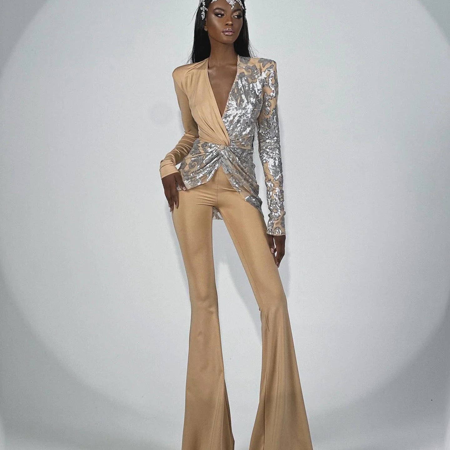 New Style Runway Fashion Khaki Color Women Long Sleeve Sexy V-Neck Sequins Bodycon Long Jumpsuit Celebrate Nightclub Party Wear