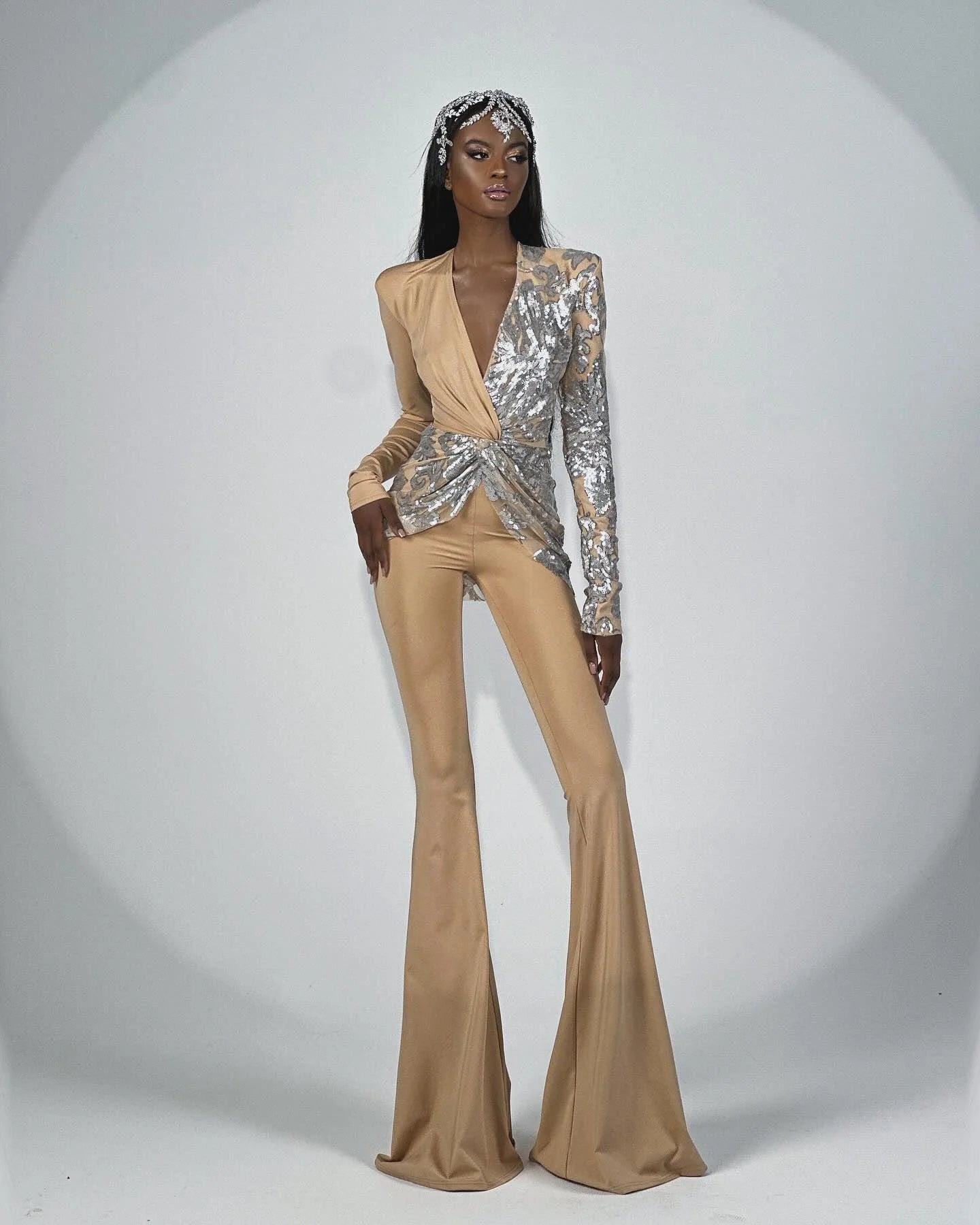New Style Runway Fashion Khaki Color Women Long Sleeve Sexy V-Neck Sequins Bodycon Long Jumpsuit Celebrate Nightclub Party Wear
