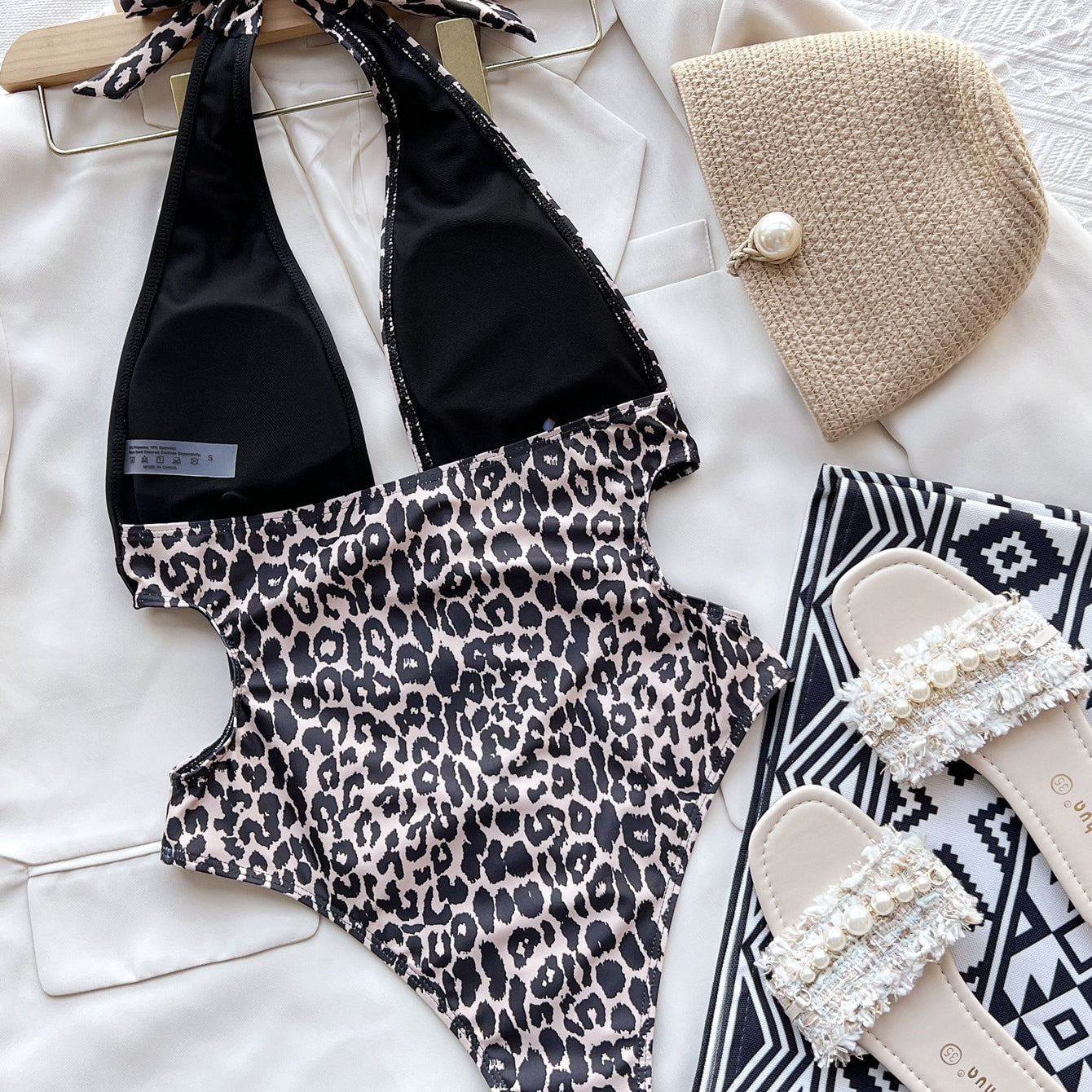 Sexy One Piece Swimsuit Swimwear - Leopard Patchwork Hollow Halter One-piece Bathing Suit Beachwear Banadores Mujer