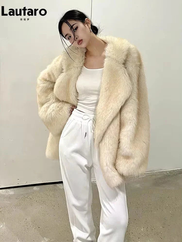 Lautaro Winter Loose Casual Thick Warm Soft Hairy Faux Fur Coat Women Luxury Furry Fluffy Jacket Korean Fashion White-gold