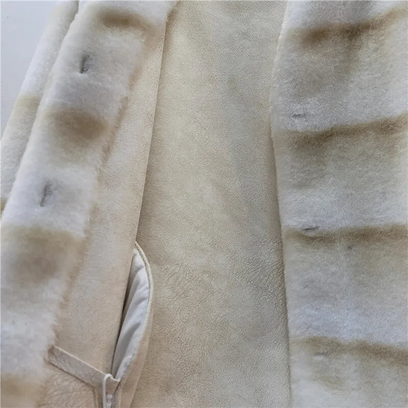 Winter New Fashion High-End V-Neck Faux Mink Fur Coat For Women Loose Contrast Color Short Warm Jacket Female 11A07841