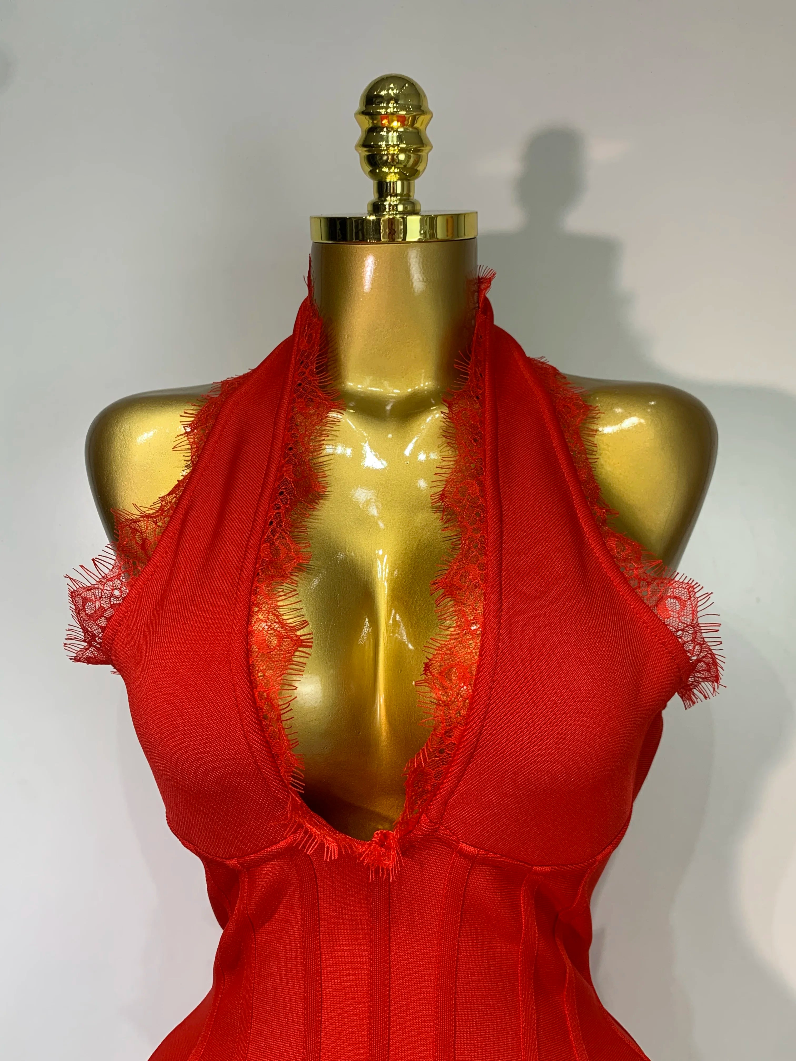 Elegant Women Sleeveless Sexy Halter Applique Bodycon Mini Bandage Dress Celebrity Fashion Nightclub Party Luxury Birthday Dress