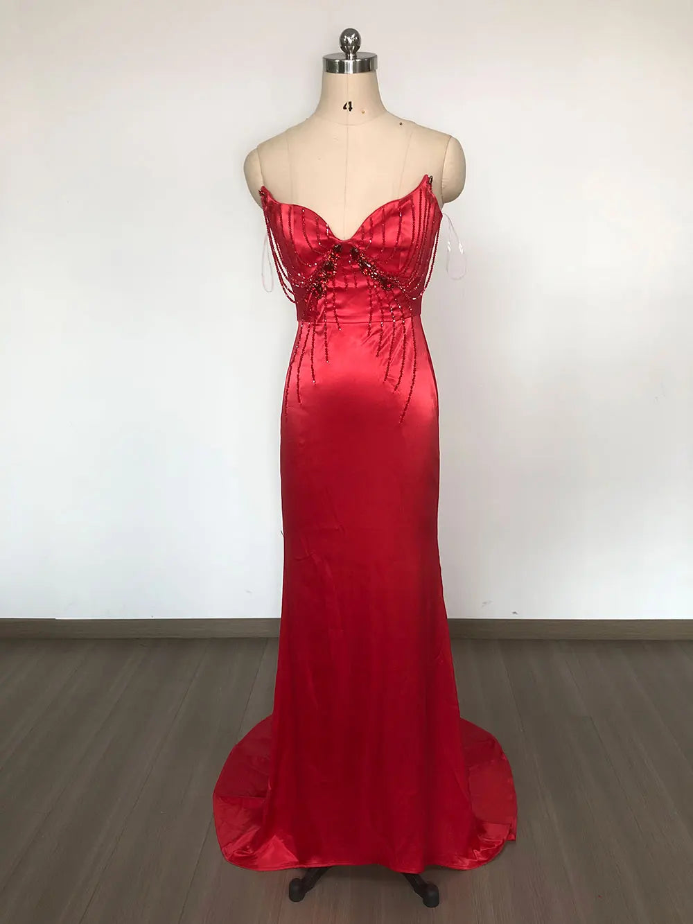 2025 Sexy Women'S Light Luxury Nail Bead Design Tailcoat And Floor Dress Strapless Sleeveless Bodycon Backless Marx Red Dresses Red