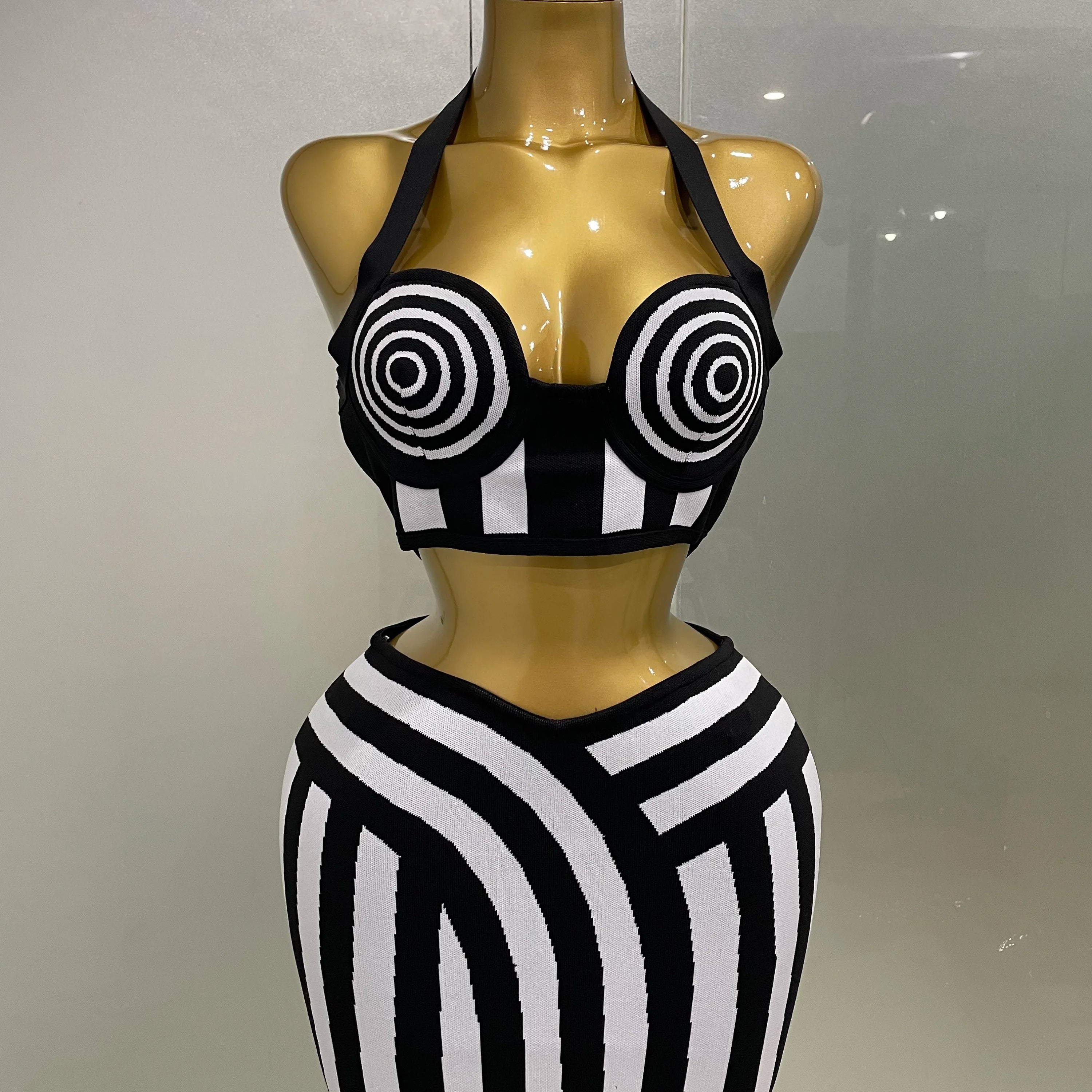 2025 New Women Celebrity Sexy Jacquard Black White Two Piece Bodycon Striped Bandage Skirt Set Designer Evening Party Dress black