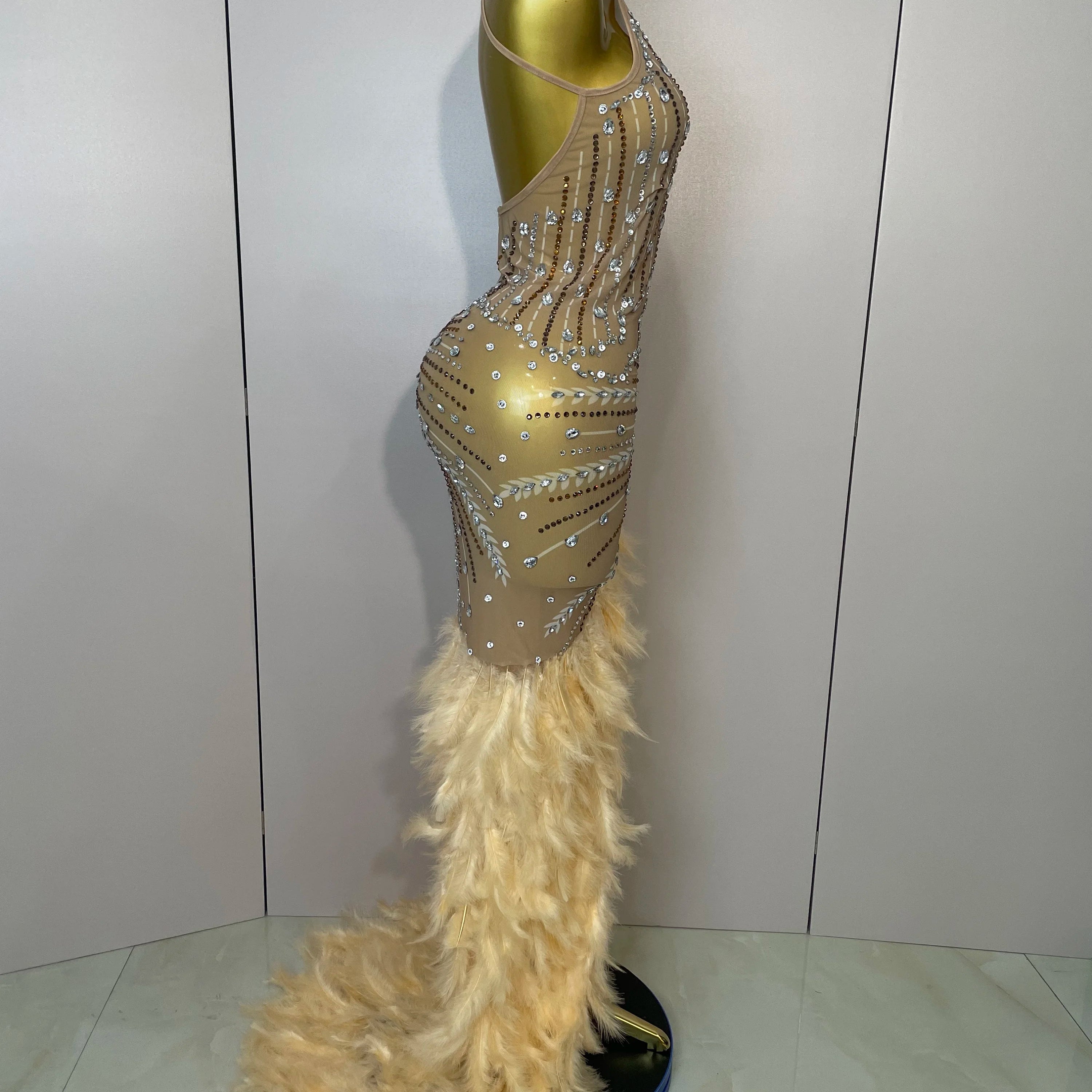 Sparkly Sexy Crystal Floor-Length Feathers Maxi Dress 2025 Elegant Evening Party Birthday Performance Prom Dance Stage Costume