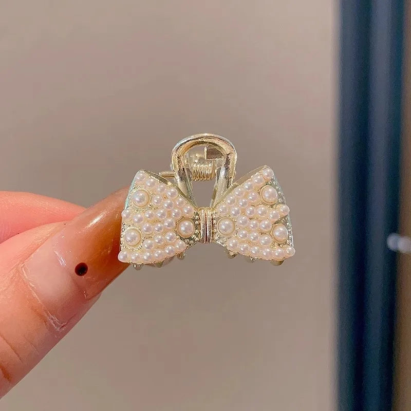 Mini Pearl Hair Claws Clips for Women Elegant Rhinestone Headwear Hairpins Hair Crab Barrettes Hair Accessories for Women h One Size