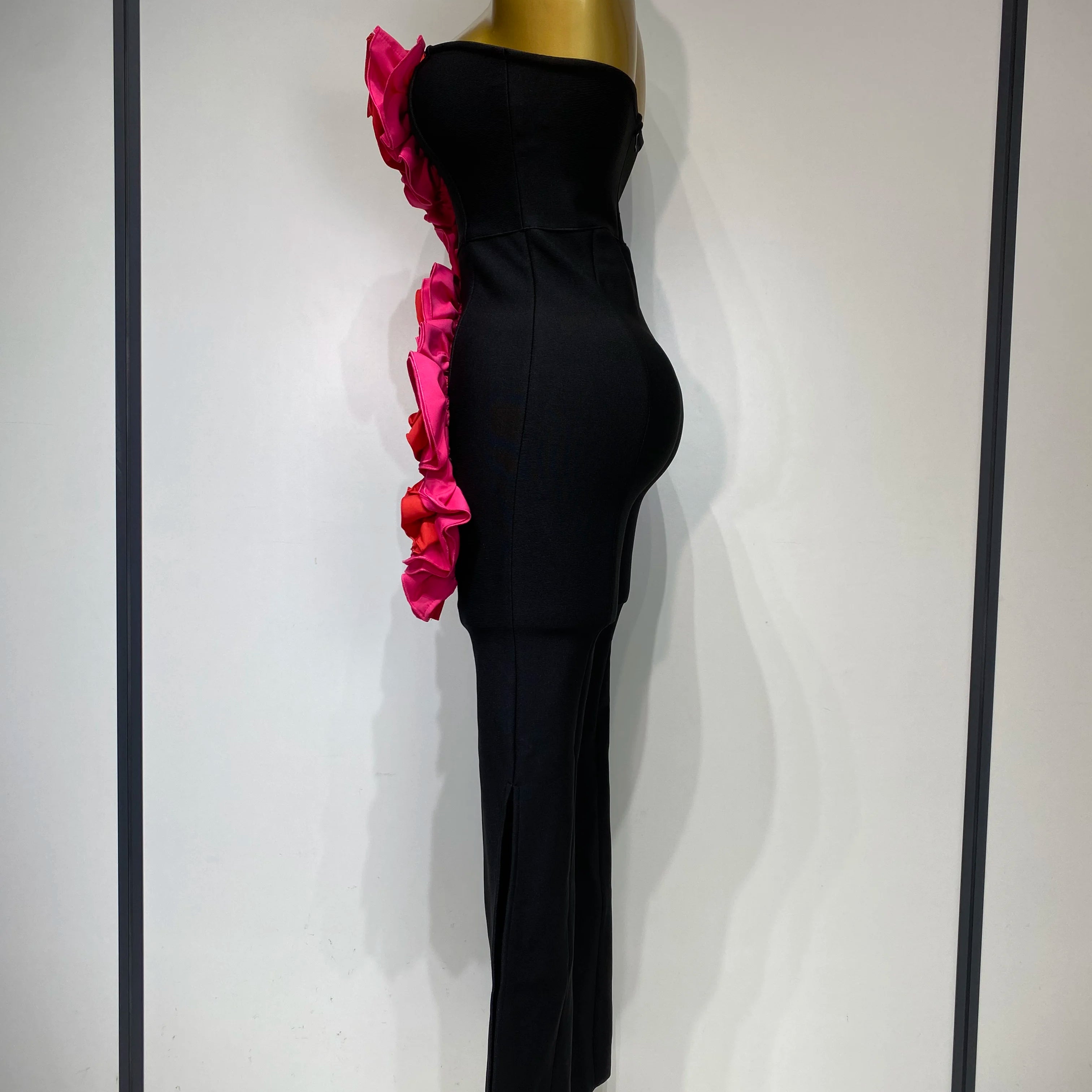 Sexy Strapless Ruffle Black Bodycom Bandage Jumpsuit Fashion High Street Woman Evening Party Elegant Luxury Birthday Rompers