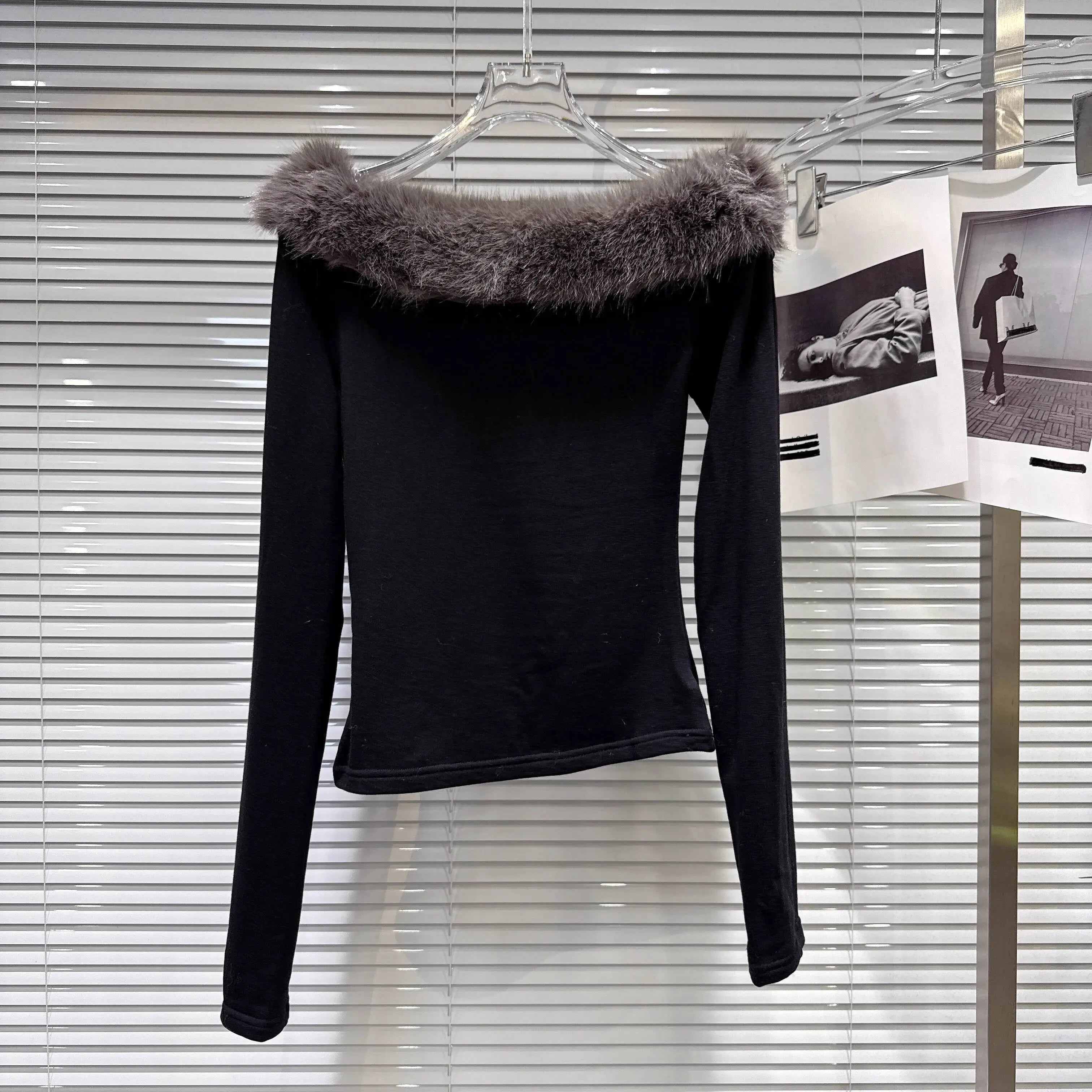 Winter New Fashionable Furry Collar Off-shoulder Long Sleeve T-shirt For Women Slim Fit Versatile Tops Female 11A07947 Black One Size