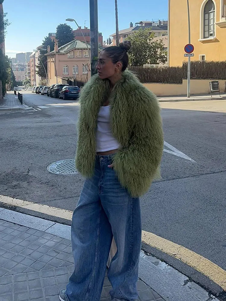 Green Luxury Fluffy Faux Fur Jacket Women Fashion Lapel Long Sleeve Loose Warm Coat 2025 Winter Lady High Street Outerwear