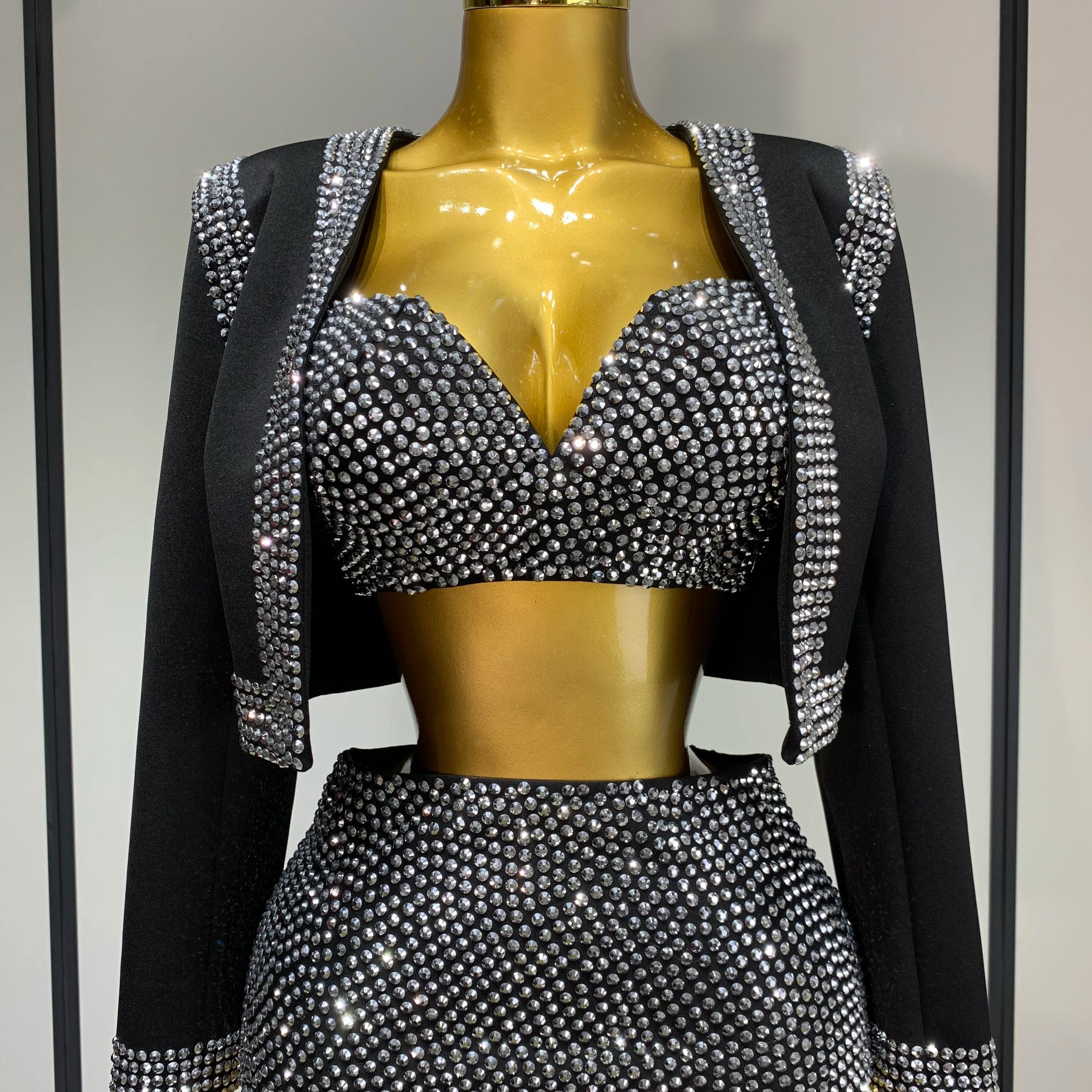 Luxury Rhinestone Jacket Bra Top And Matching Shorts Set 3 Pieces Outfits Women Sexy Sparkle Nightclub Singer Stage Outfit black