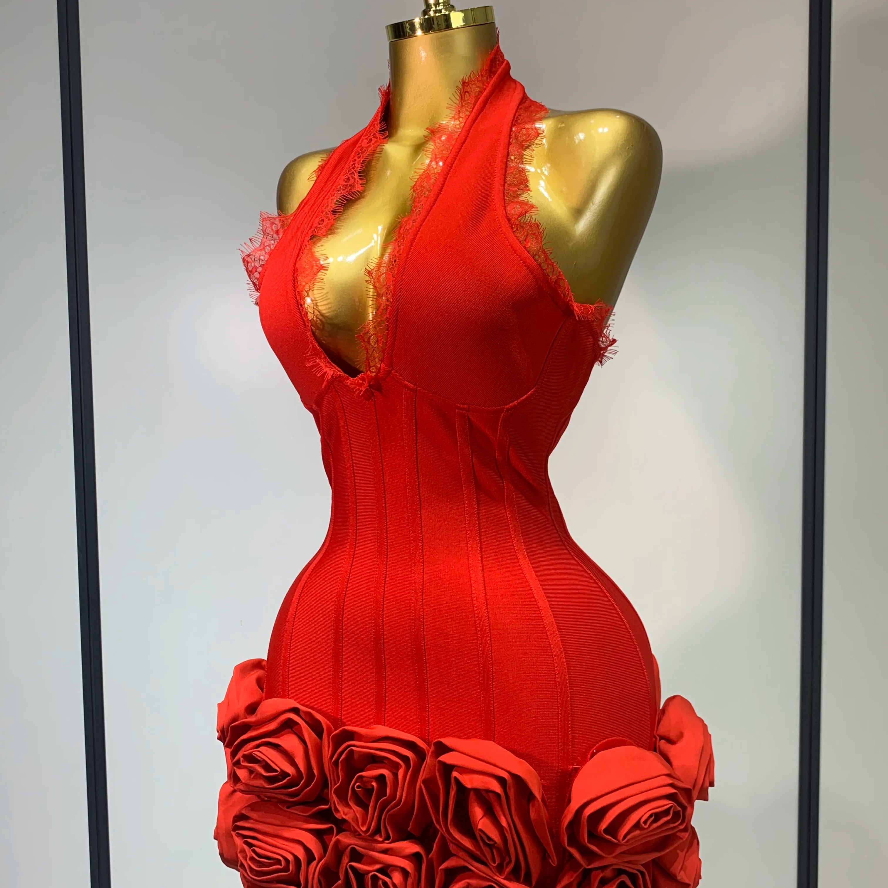 Elegant Women Sleeveless Sexy Halter Applique Bodycon Mini Bandage Dress Celebrity Fashion Nightclub Party Luxury Birthday Dress