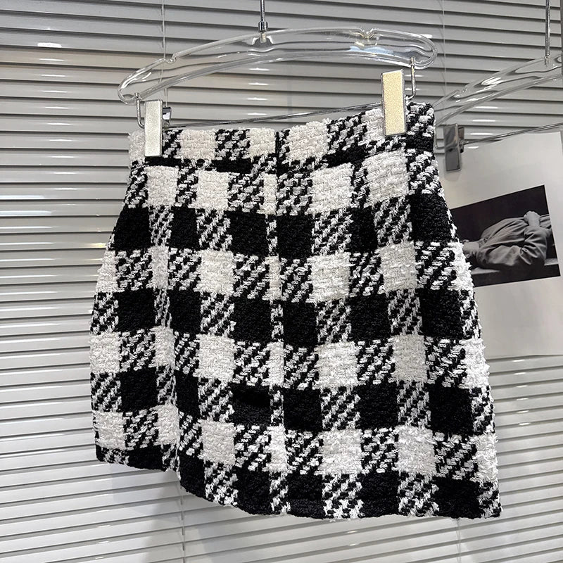 Winter New Fashion Style Black White Plaid Wool Folded Edge Short Skirt For Women A-line Wrapped Hip Skirts 11A07502