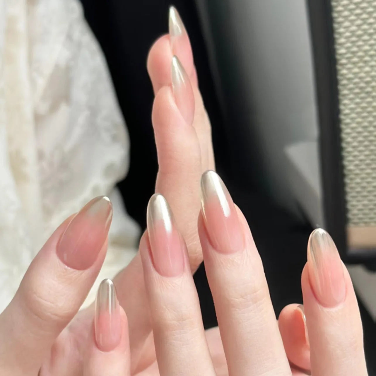 24pcs Shiny Nude Pink False Nails Ins Simple Almond Fake Nails Tips Wearable Detachable Sweet Korean Press on Nails 1