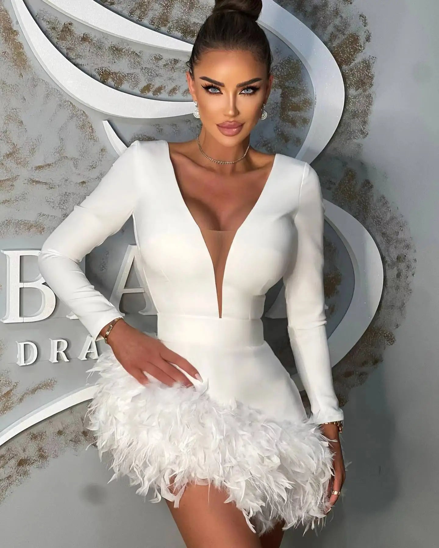 White Black Color Women Long Sleeve Sexy Bodycon Mini Bandage Dress Feathers Sexy Nightclub Party Celebrate Birthday Dress WHITE