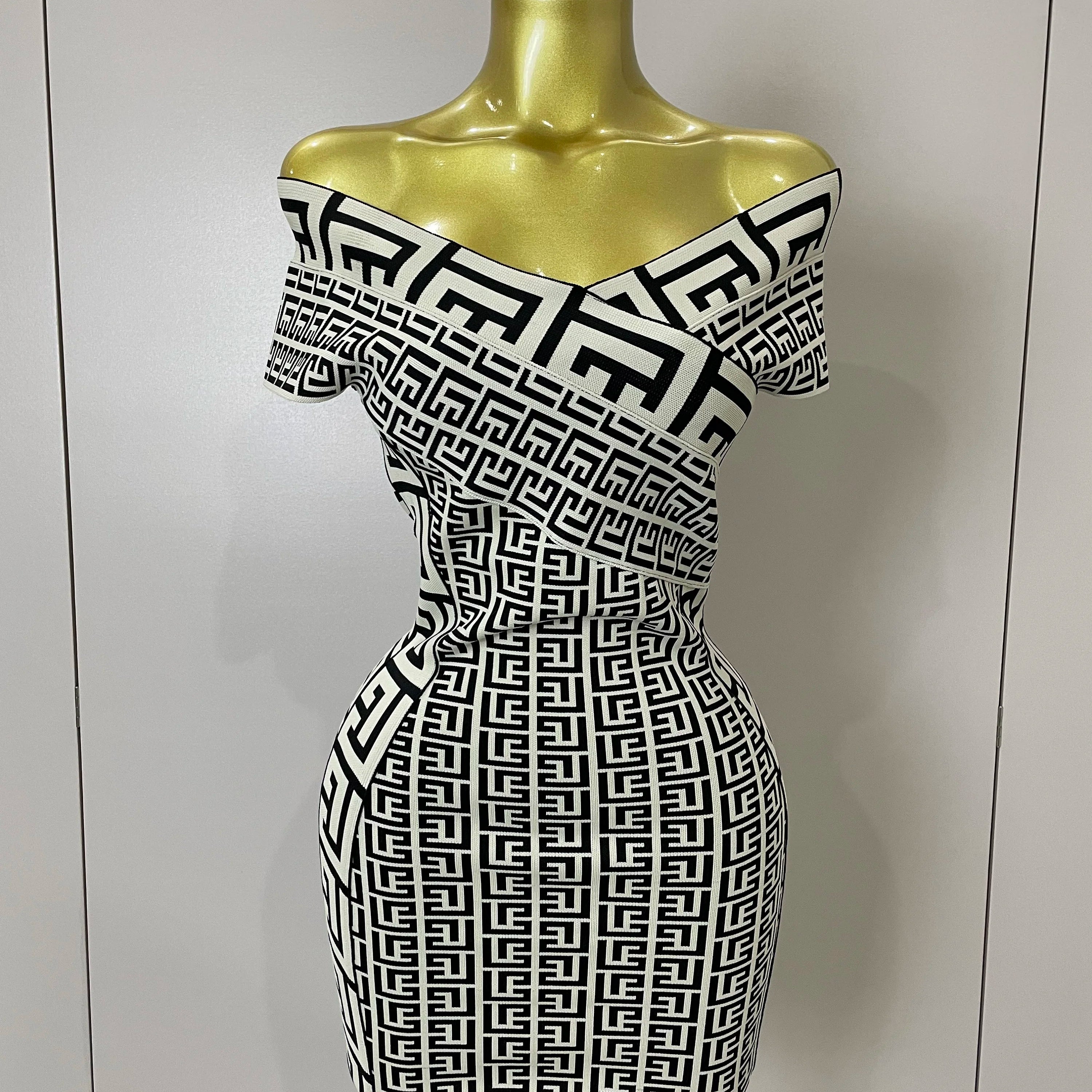 2025 Women Sexy Jacquard Slash Neck Off Shoulder Bodycon Mini Bandage Dress Elegant Evening Birthday Party Dress black