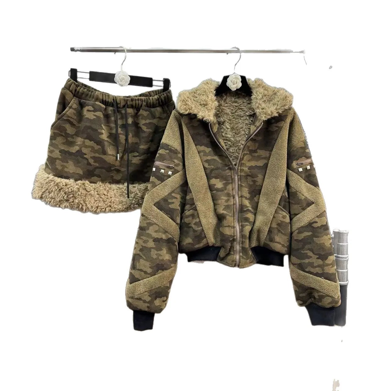 Winter Fashion Camouflage Patchwork Rivet Design Thickened Lamb Wool Coat Skirt Two-pieces Set For Women 11A07538