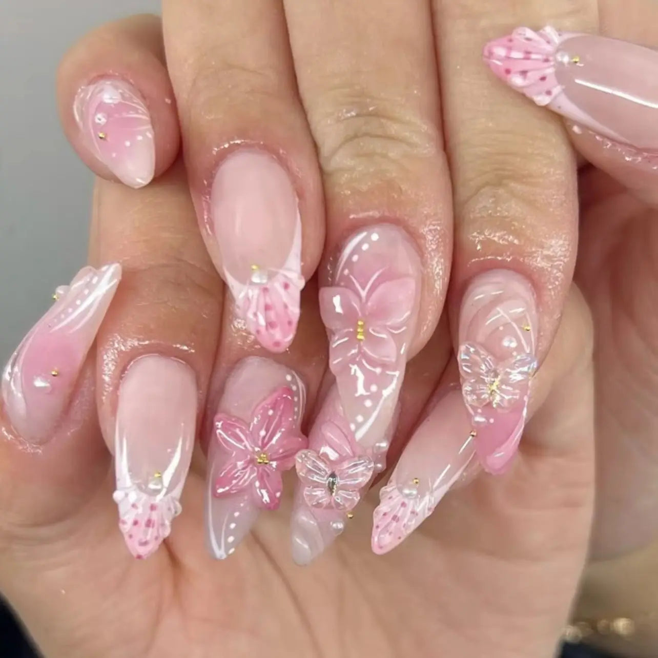 24pcs Sweet Pink Press on Nails 3D Butterfly Flowers Decor False Nail Tips Wearable Detachable Ins Korean Almond Fake Nails