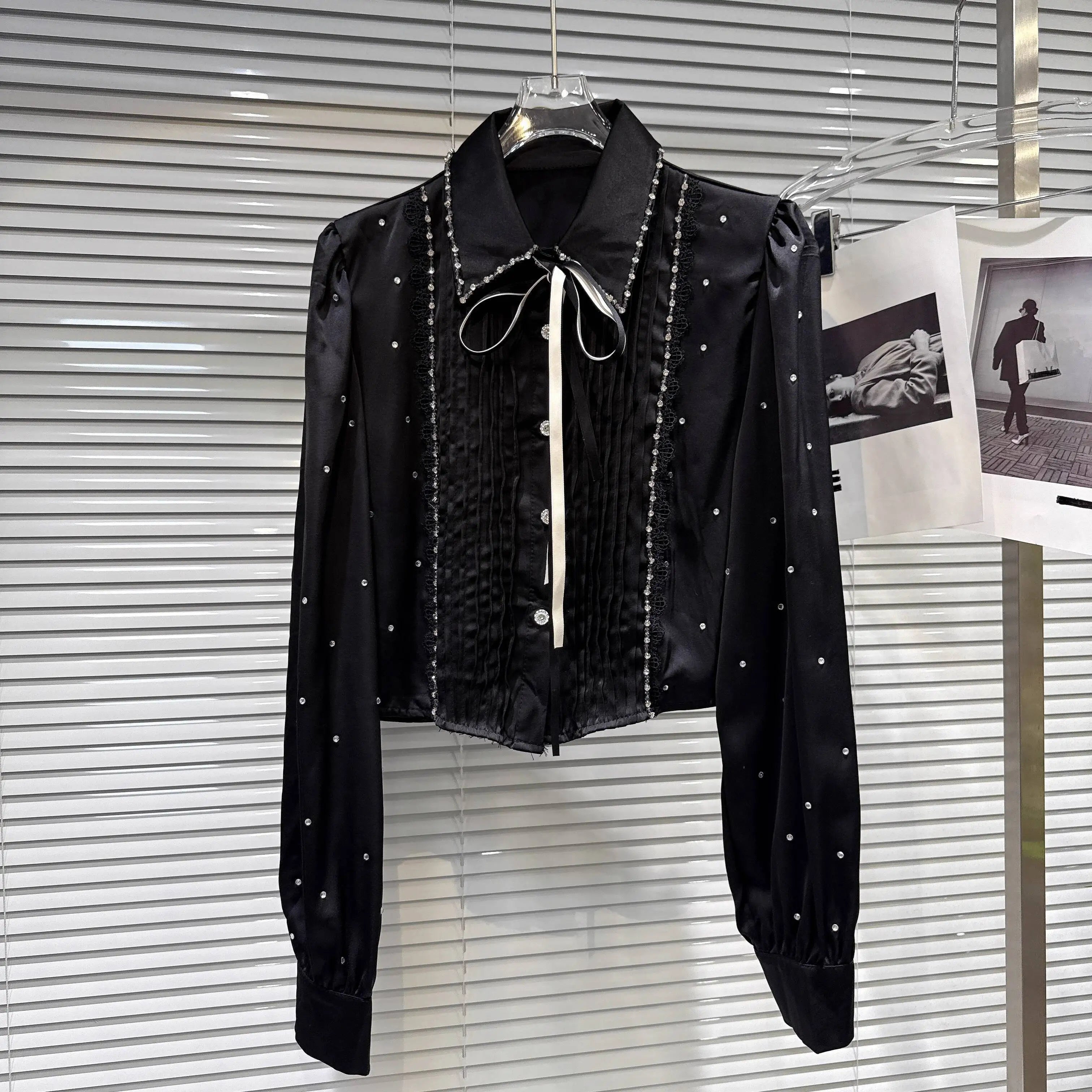 Winter New Fashion Lace-up Bowknot Rhinestone Heavy Industry Long-sleeve Shirt For Women Versatile Blouse 11A07822 Black One Size