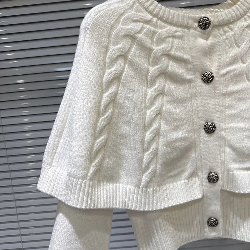 Winter New Elegant Sweet Twist Shawl Fake Two-Piece Knitted Sweater For Women Solid Color Versatile Tops 11A07507