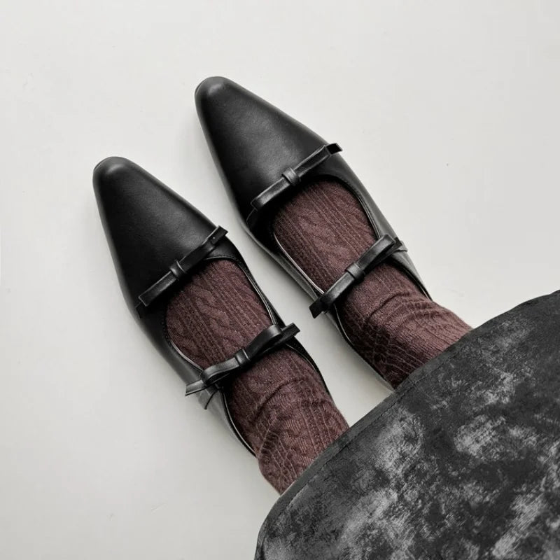 New Luxury Bowtie Mary Janes Women Pointed Toe Shiny Leather Flats Ballets Female Dance Party Ball Bridal Wedding Shoes