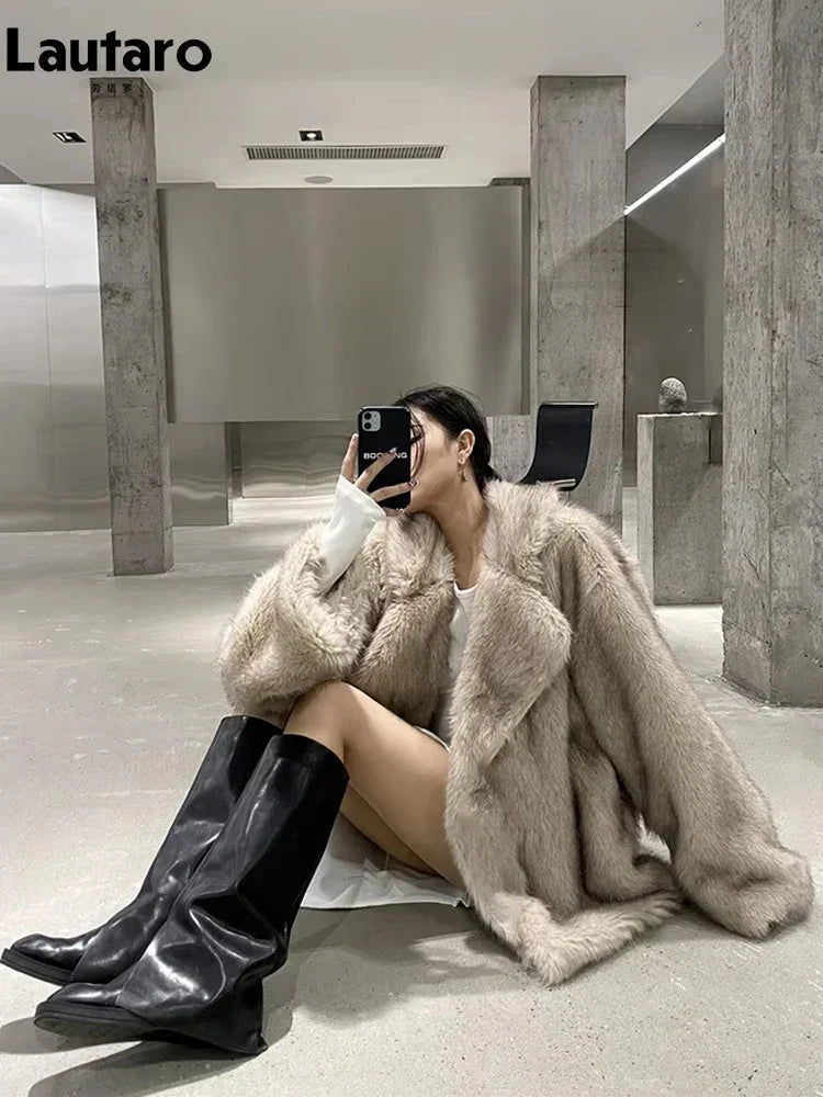 Lautaro Winter Loose Casual Thick Warm Soft Hairy Faux Fur Coat Women Luxury Furry Fluffy Jacket Korean Fashion
