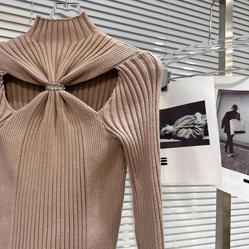 Winter New Fashion Style Detachable Buckle Hollow Design Slim Knitted Sweater For Women Solid Color Top 11A07641