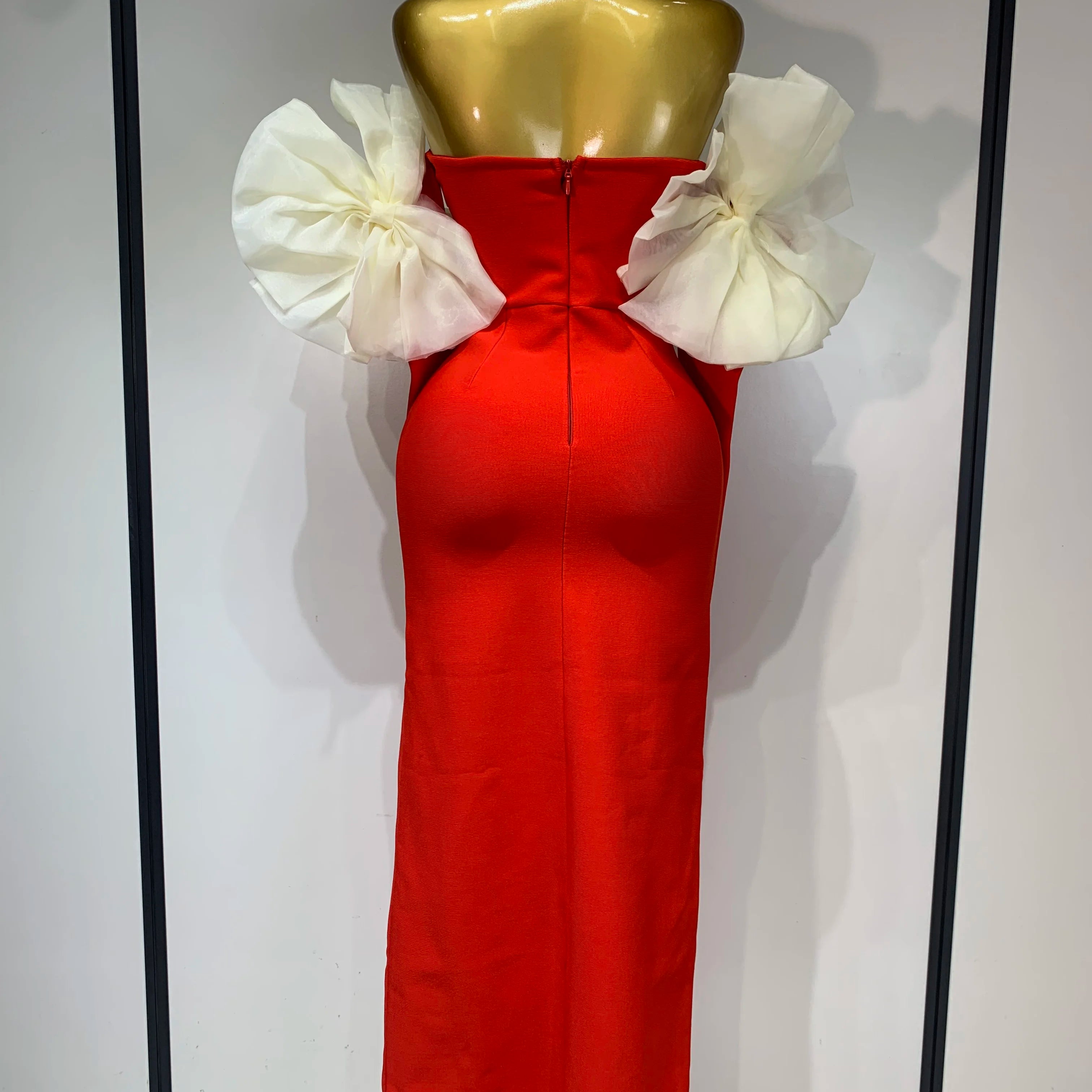 Sexy Off Shoulder Women Red Bodycon Bandage Dress 2025 Long Sleeved Celebrity Elegant Backless Dress Luxury Birthday Dresses