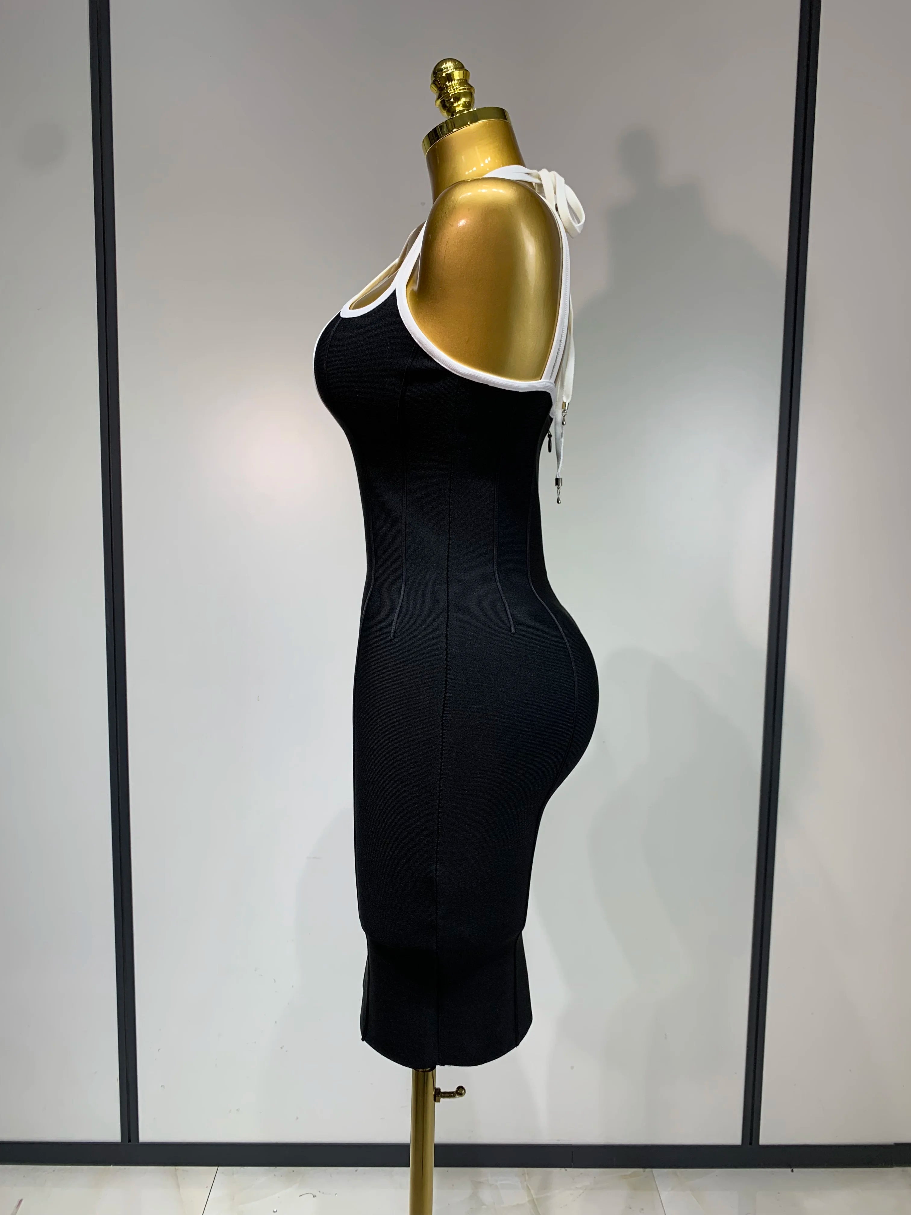 Women Elegant Fashion Dress Halter Neck Bodycon Bandage Dress Celebrity Evening Party Club Gown Sexy Backless Birthday Dress