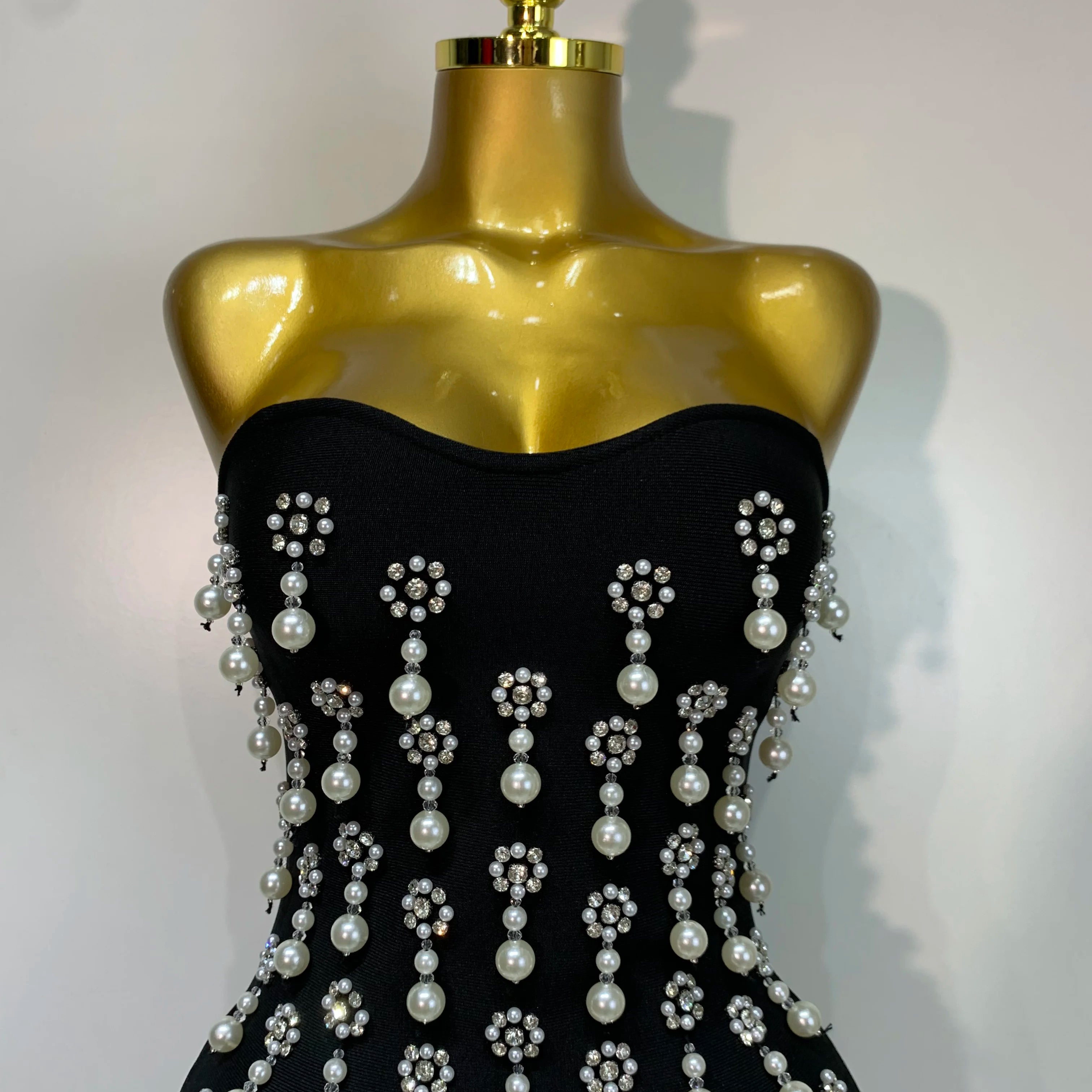 High Qualit Pearl Rhinestones Bodycon Strapless Mini Dress Women Sexy Backless Fashion Evening Party Club Luxury Birthday Dress