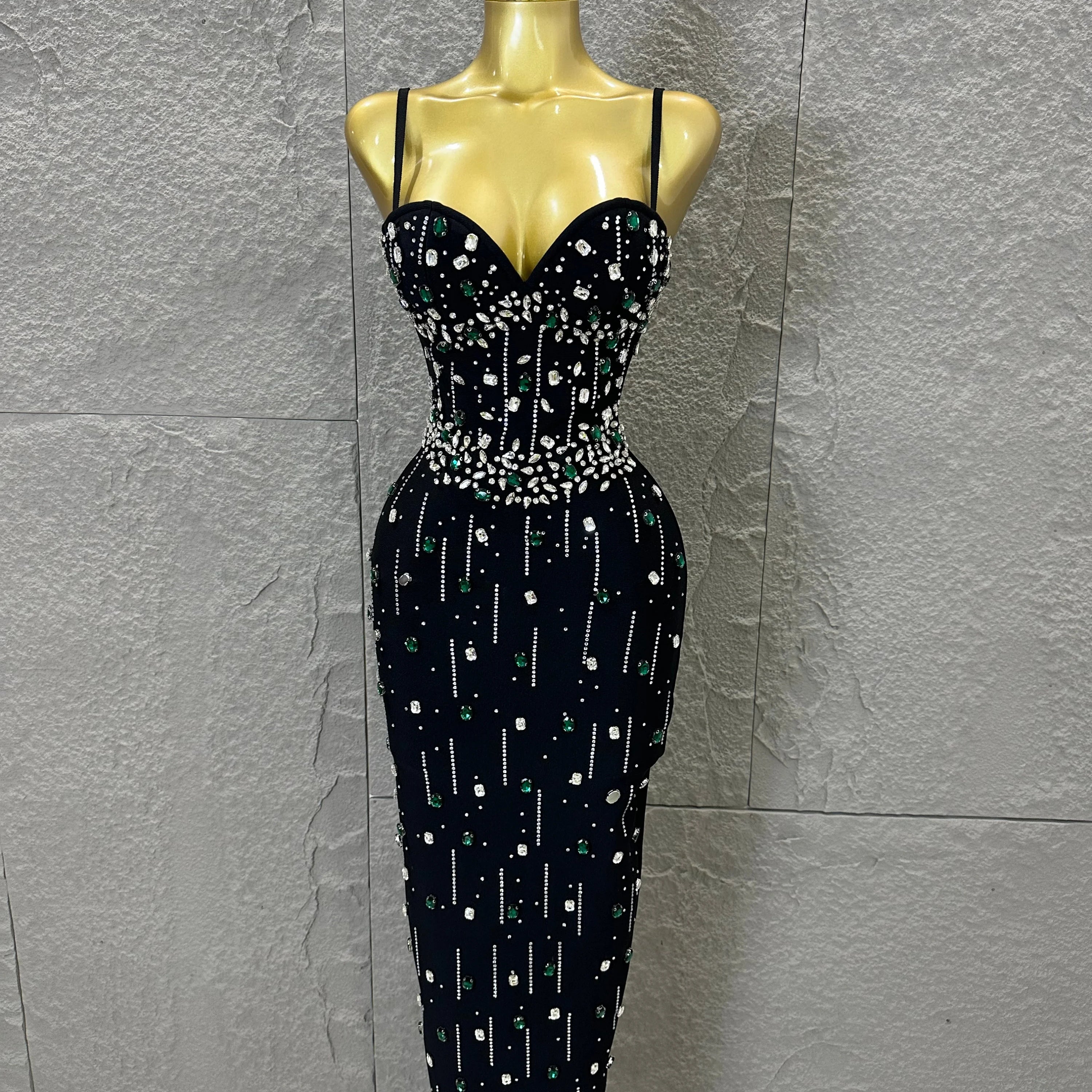 Sophisticated Black Bandage Midi Dress Women Spaghetti Strap Sweetheart Neck Rhinestone Emerald Bodycon Evening Gown