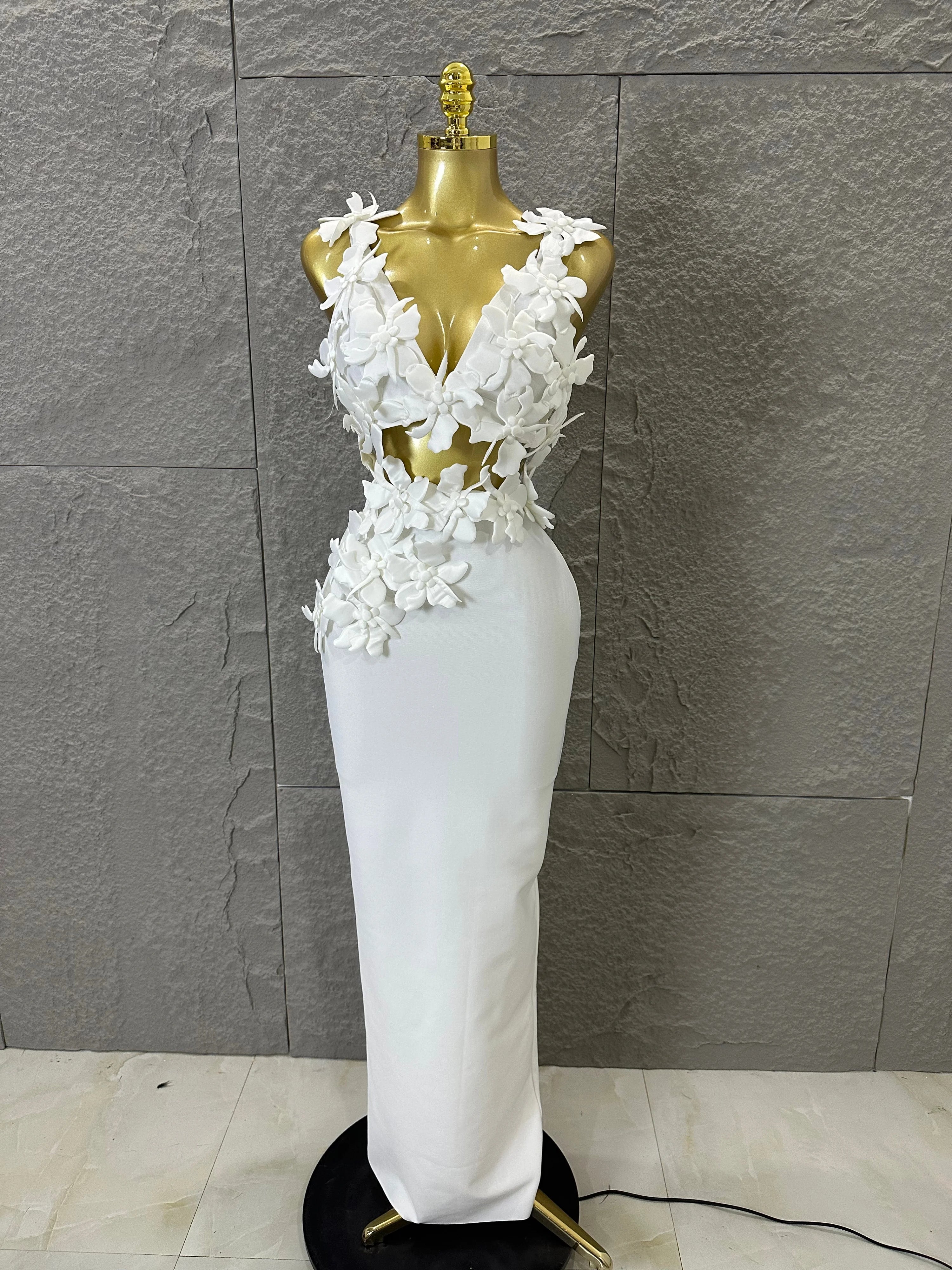 2026 Glamorous White 3D Floral Maxi Dress Women Sexy V-Neck Sheer Cutout Waist Bodycon Outfit Evening Gala Party Costume WHITE