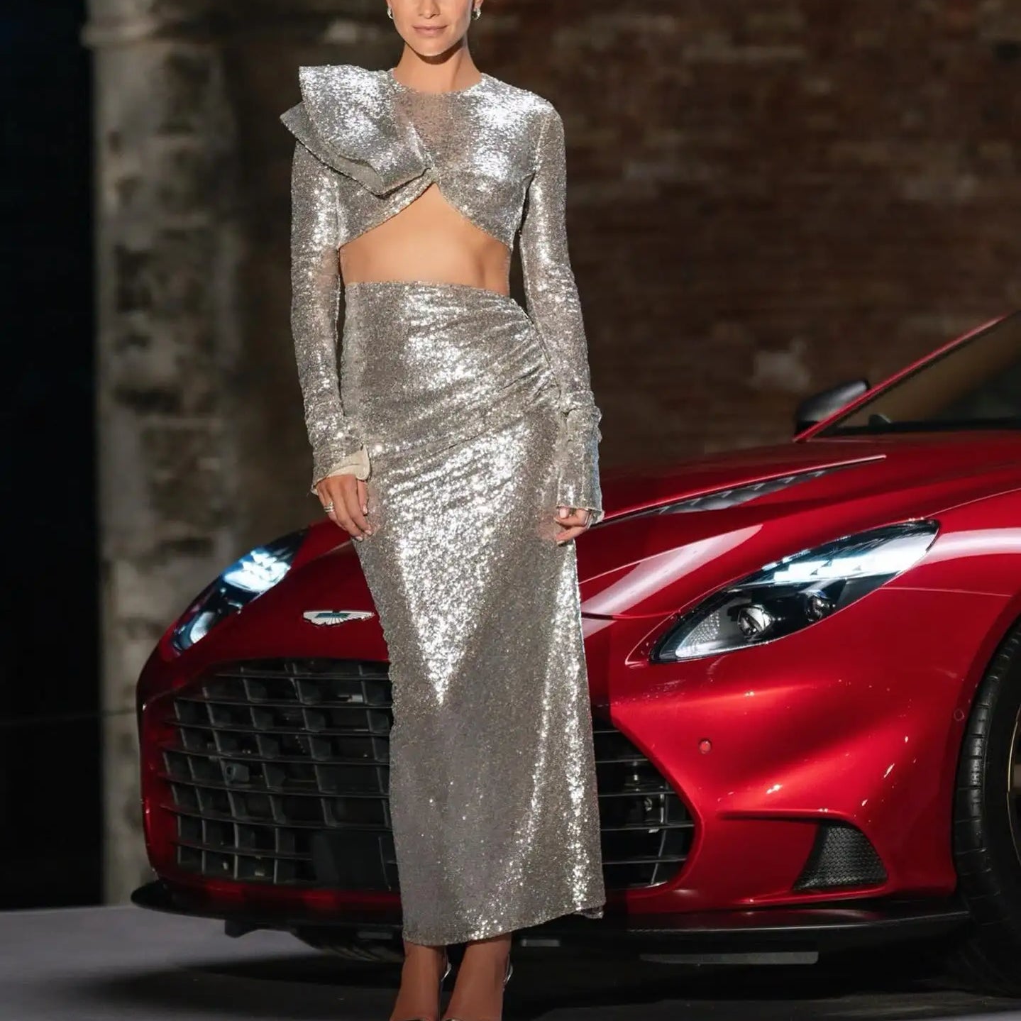 Silver Color Women Long Sleeve Sexy 2 Pieces Shinning Sequins Bodycon Long Dress Celebrity Fashion Evening Party Dress Silver