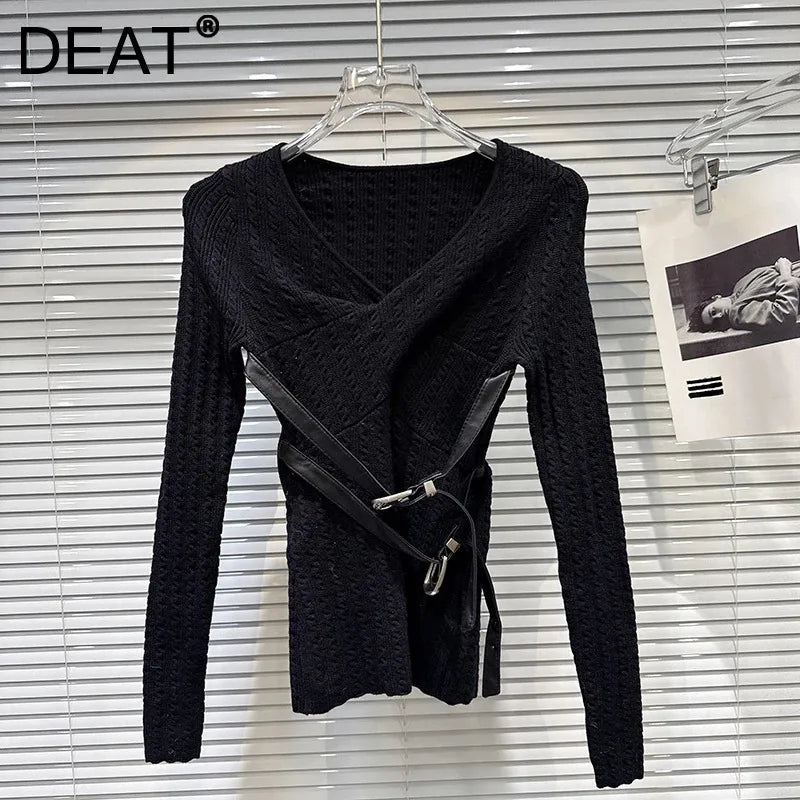 Winter New Niche Fashion V-neck Cross Belt Buckle Tie Knitted Sweater For Women Slim Fit Top Female Trend 11A07676