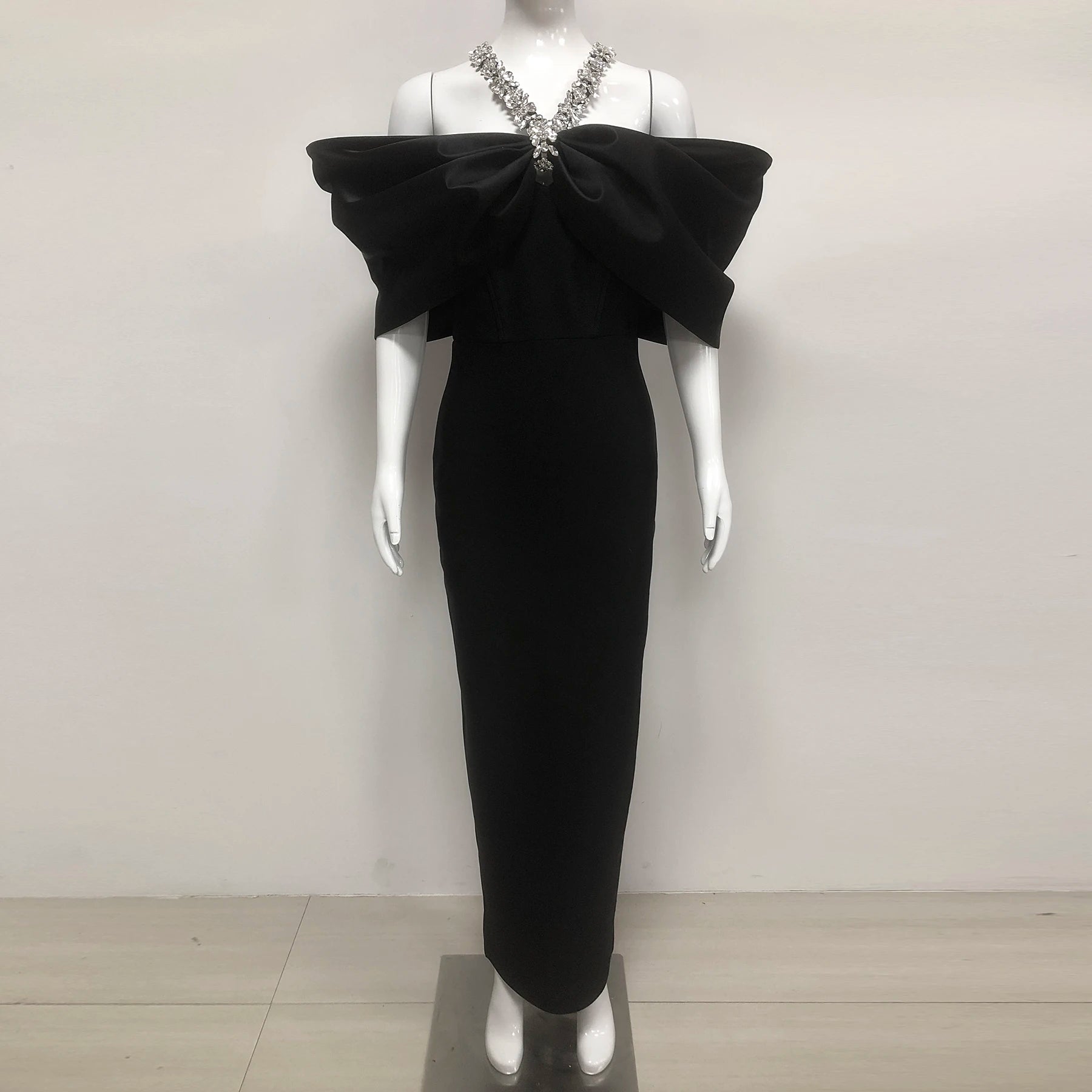 Sexy Off The Shoulder Shining Diamonds Halter Hip Wrap Ankle Lenght Bandage Dress Graceful Woman Party Vestido Celebrity Gown