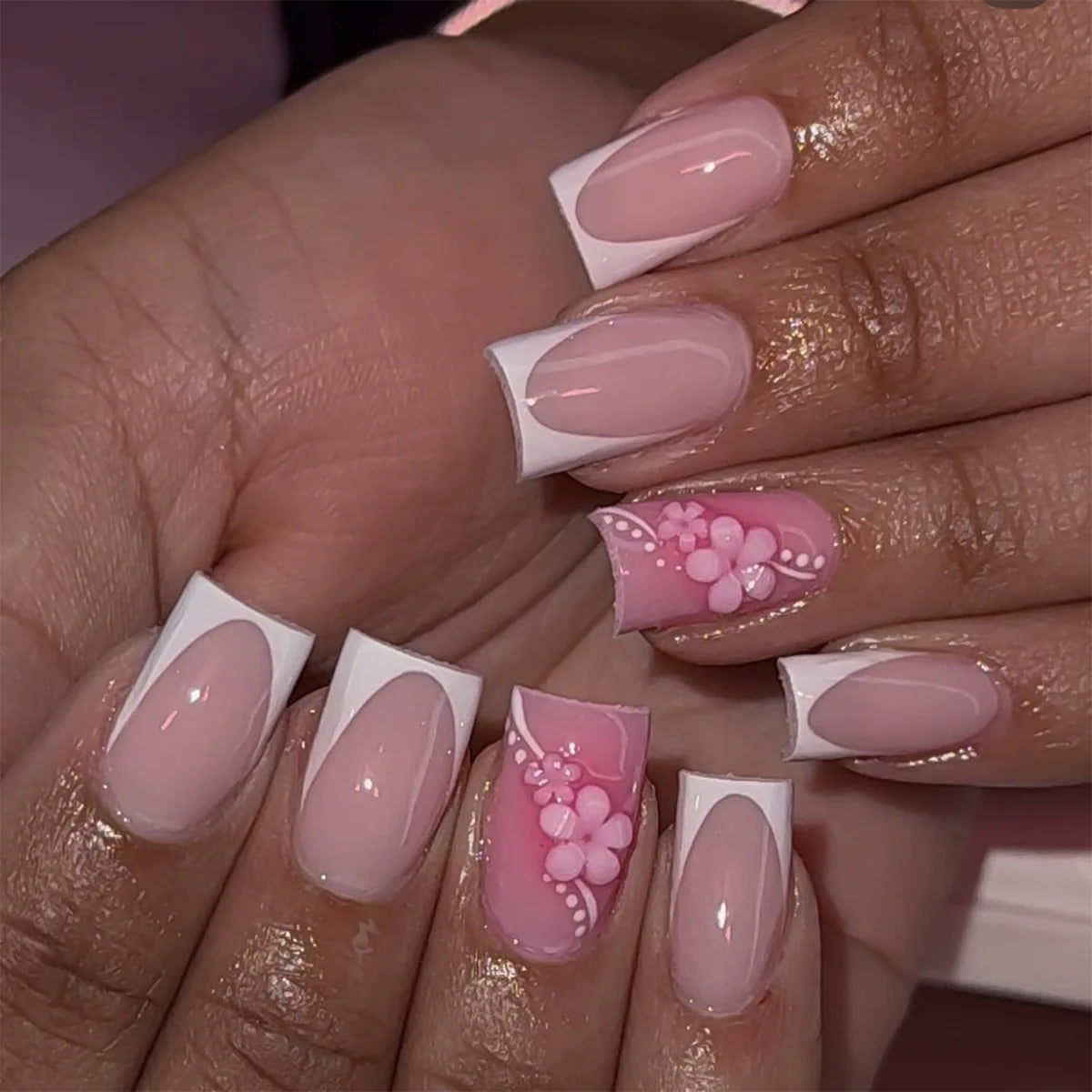 24Pcs Nude Pink French False Nails Press on Short Square Head Stick on Nails with Flower Pattern Design Wearable Fake Nail Tips 3892