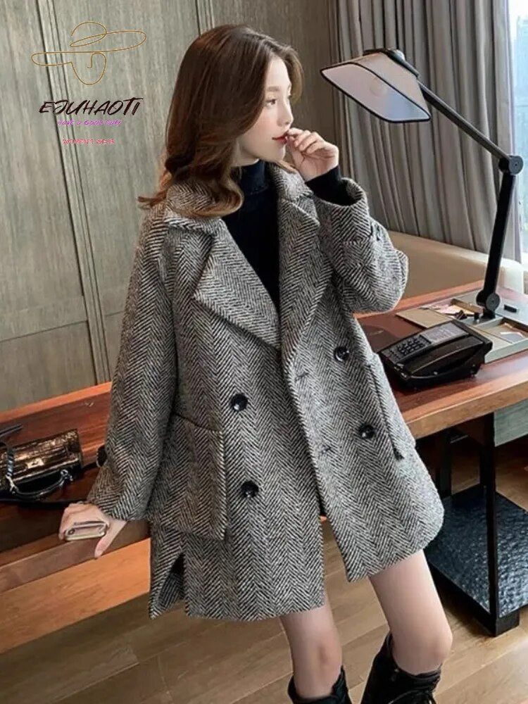 Woolen Cloth Women's Coat 2024 Autumn Winter Korean British Style Retro Thicken Mid Length Version Woman Clothing