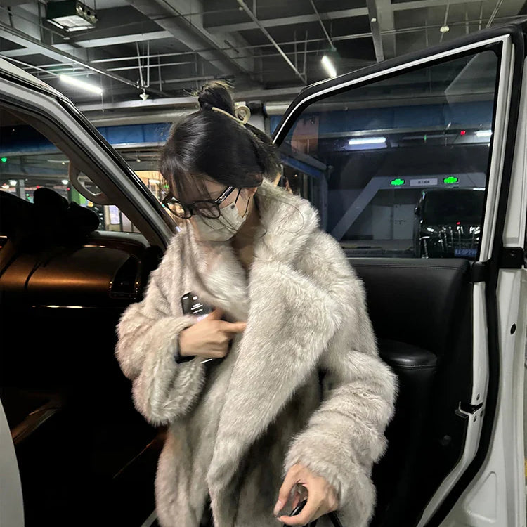 Lautaro Autumn Winter Oversized Loose Casual Luxury Soft Thick Warm Hairy Faux Fox Fur Coat Women Long Sleeve Fluffy Jacket 2024