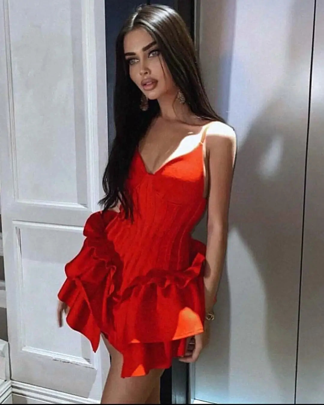 Red Color Women Sexy Sleeveless V-Neck Bodycon Mini Bandage Dress Ruffles Fashion Celebrate Nightclub Party Birthday Dress Red