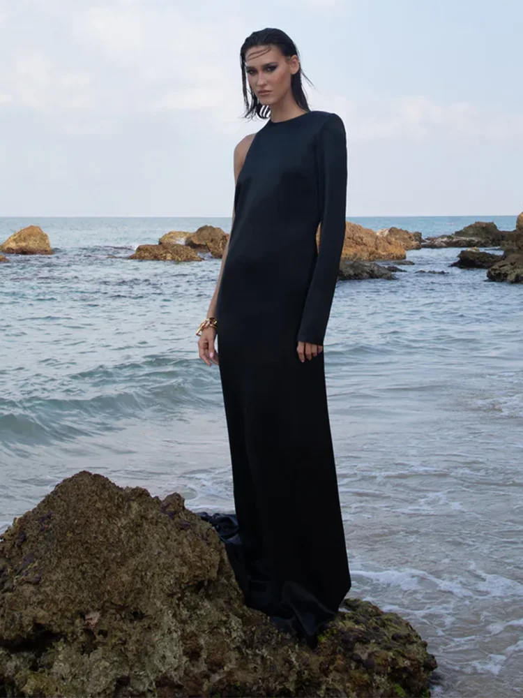 Evening Dresses For Women Sexy Backless Chain Design One Shoulder Long Sleeve Maxi Black Gown 2024 Summer Fashion