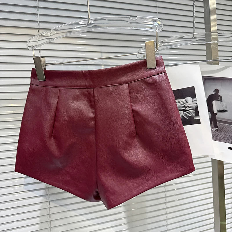 Winter New Fashion Metal Zipper Design PU Leather Shorts For Women Solid Color Wide-leg Short Pants Female 11A07469