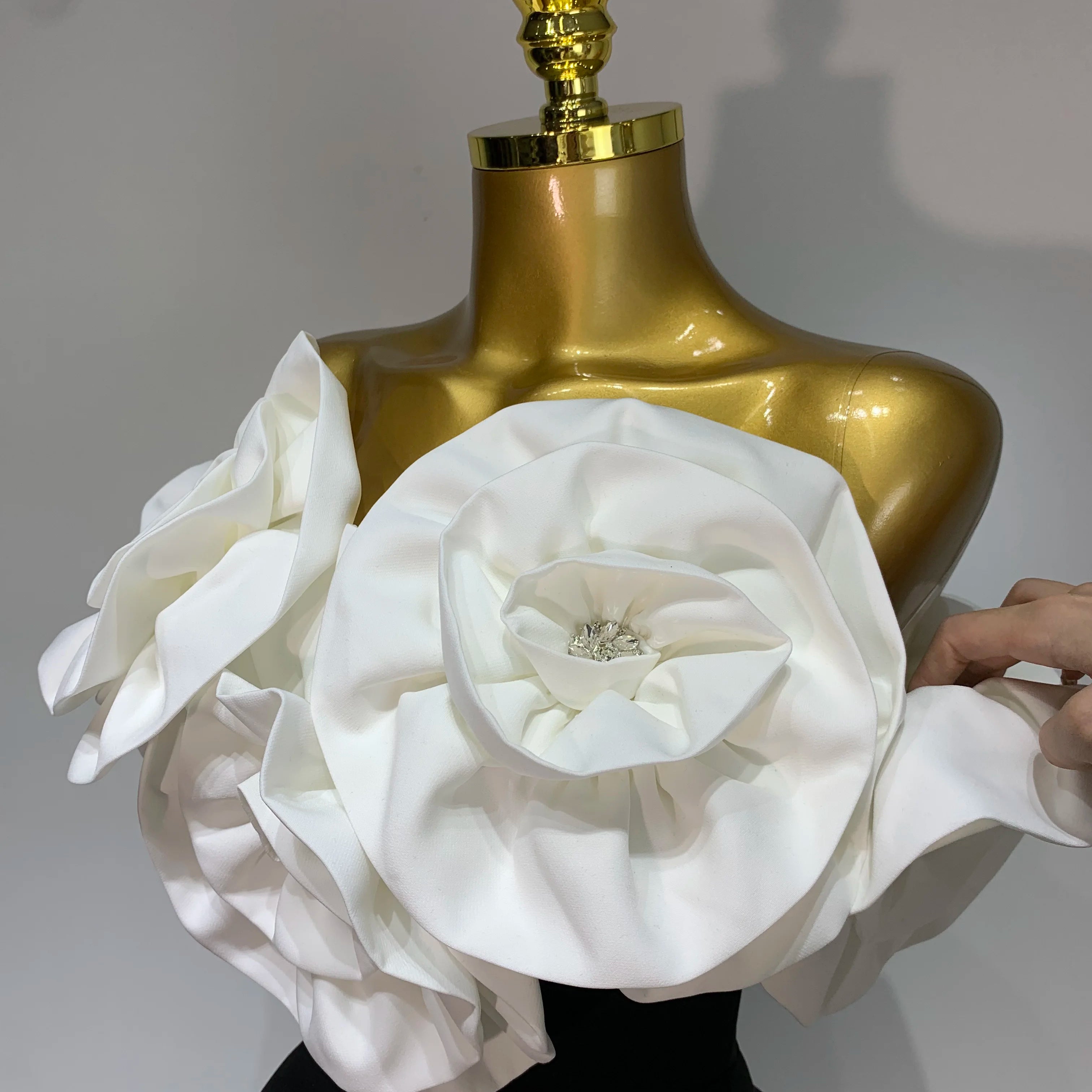 Women Sexy Off Shoulder Flower Diamonds Long Bodycon Bandage Dress 2025 Celebrity Elegant Evening Luxury Birthday Party Dresses