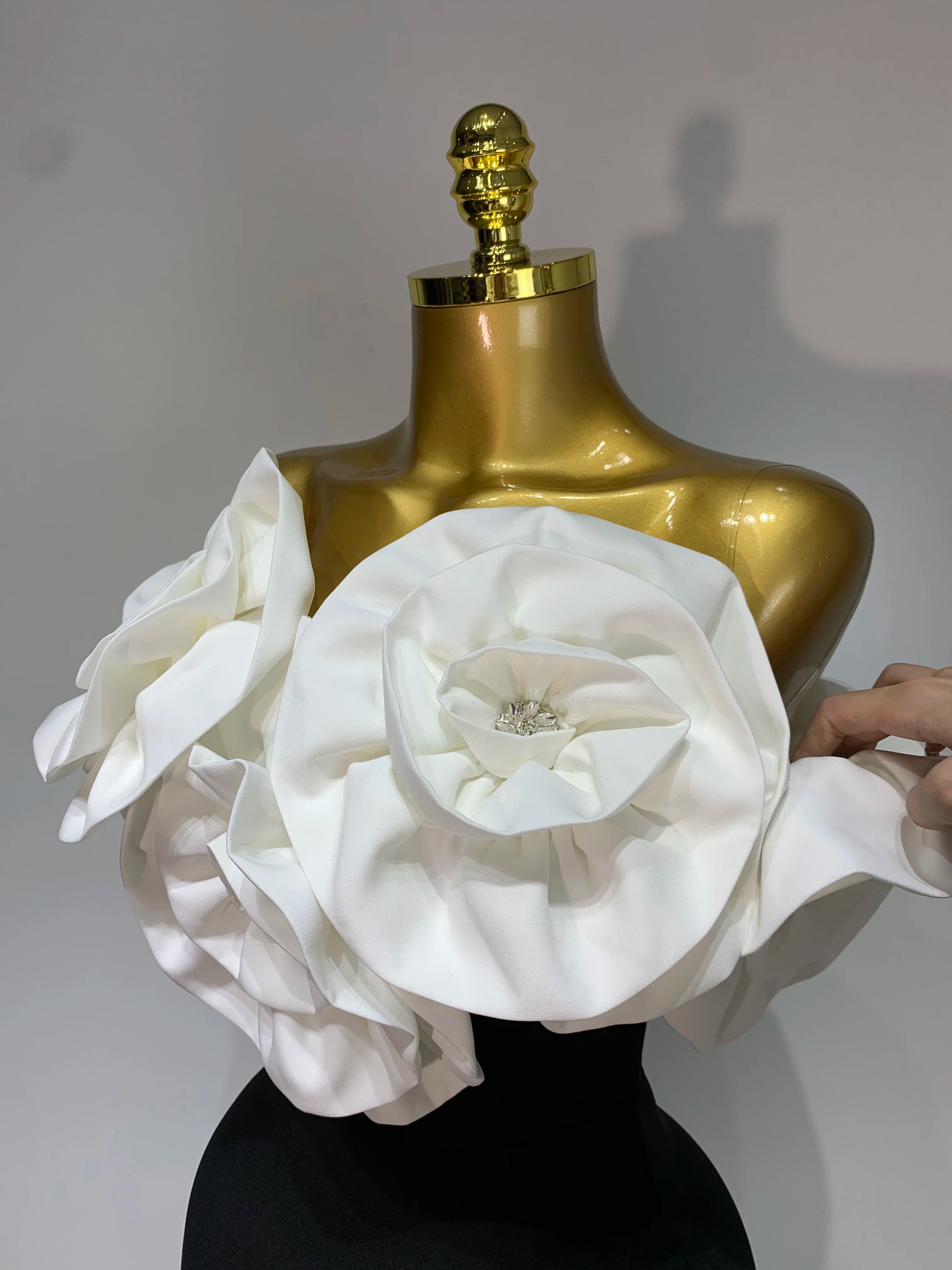 Women Sexy Off Shoulder Flower Diamonds Long Bodycon Bandage Dress 2025 Celebrity Elegant Evening Luxury Birthday Party Dresses