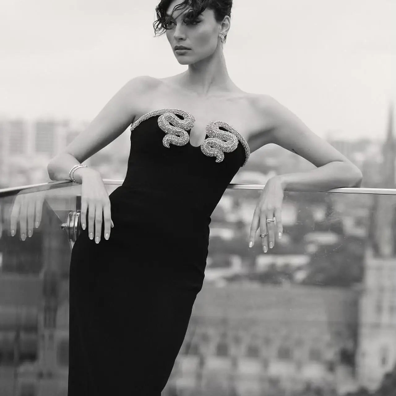 Shining Diamonds V-Neck Strapless Black Long Bandage Dress Elegant Woman Evening Party Dress Cocktail Party Outfit